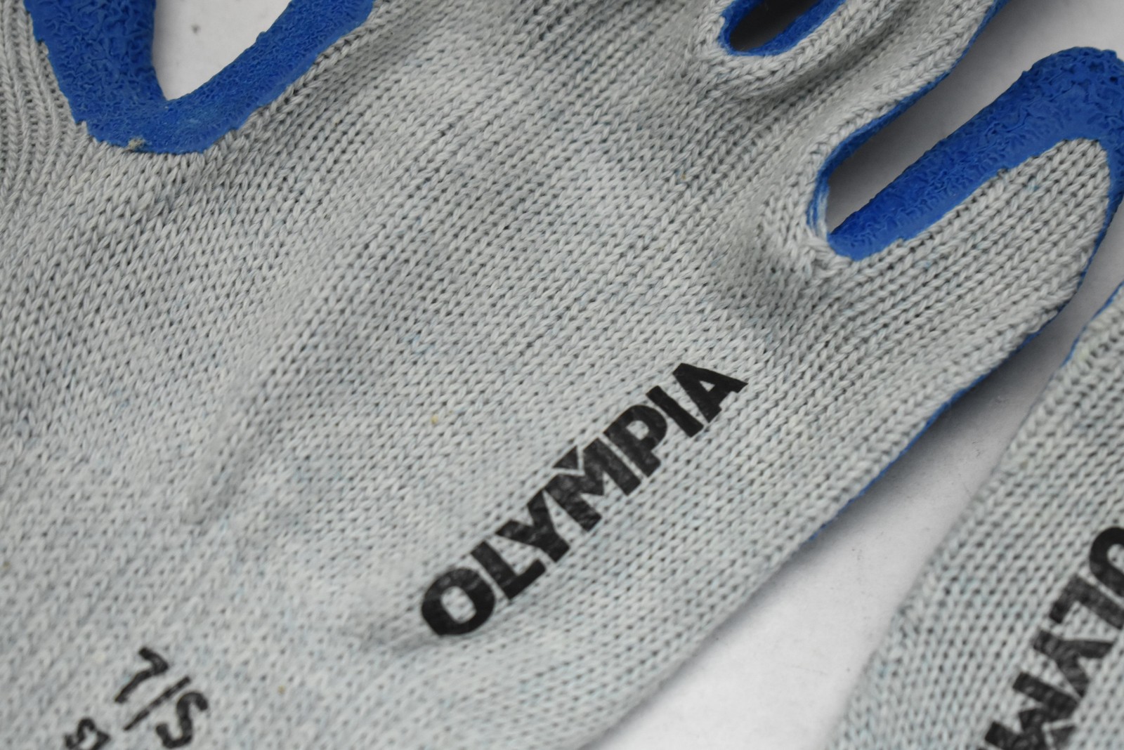 Olympia SI-101 Work Gloves 7/S Small Blue Latex Coated Safety Grip 32 Pairs