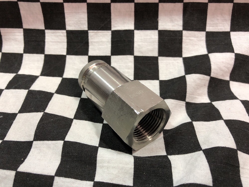 Swagelok Quick Connect stem with valve 3/4″ FNPT, SS-QTM8-D-12PF, #ZF23