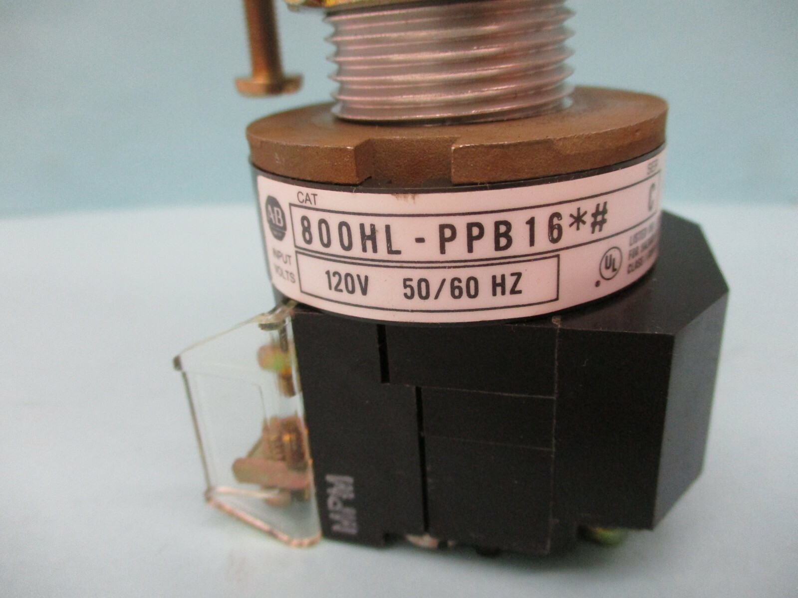 New other Allen-Bradley Push Button 800HL-PPB16 800T-XA Series D A2904DH