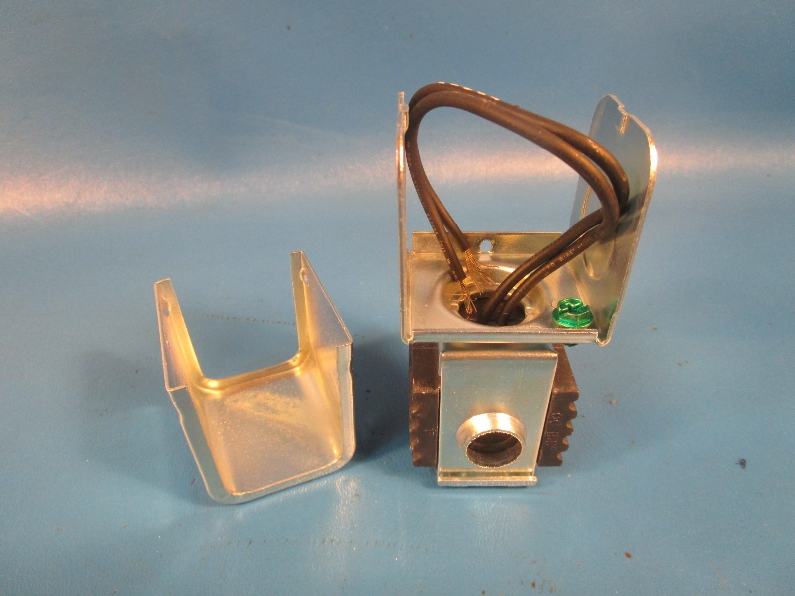 Sporlan 310468, MKC-1 SOLENOID COIL KIT, 24VDC COIL, W JUNCTION BOX