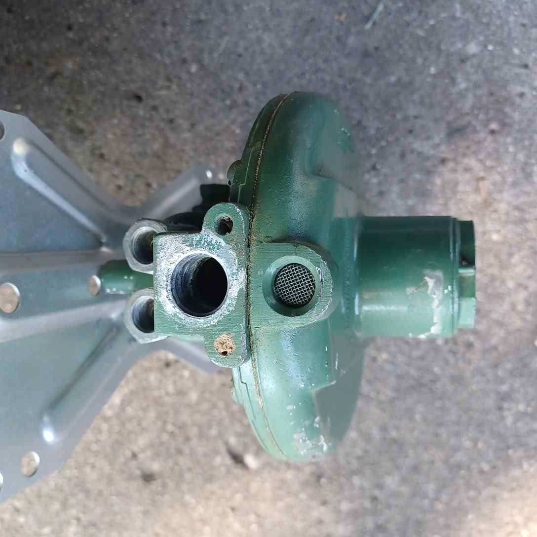 Vintage Fisher Governor Co. Gas Valve Gauge Type 965B A91 w Mounting Bracket USA