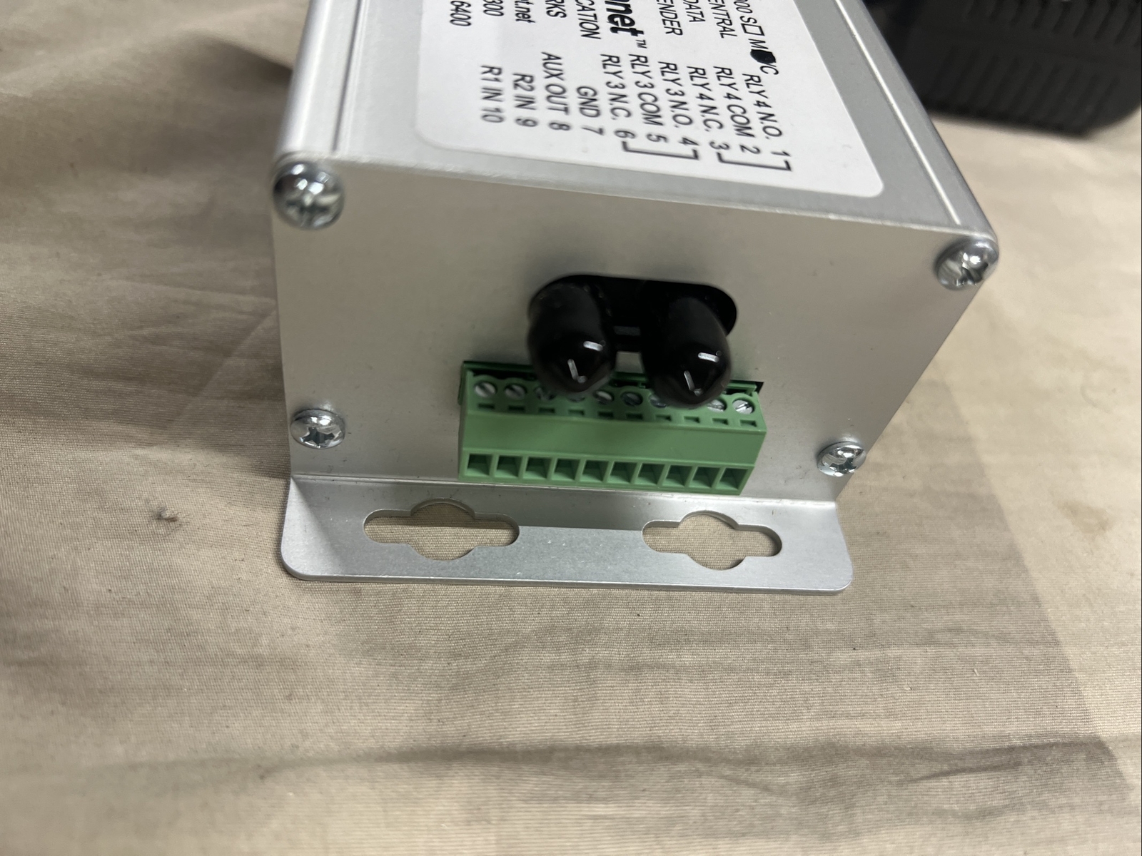 Comnet FDW1000 M/C Fiber Optic Wiegand Data Link Extender Remote Unit