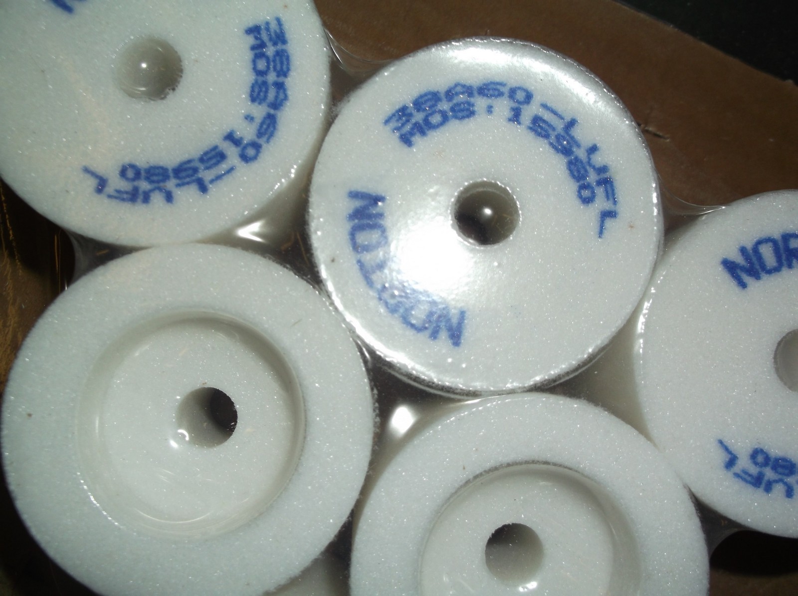 NEW Norton 38A60-LVFL Abrasive Grinding wheels 15980 2.032X1-3/4×1/2″, Lot of 18