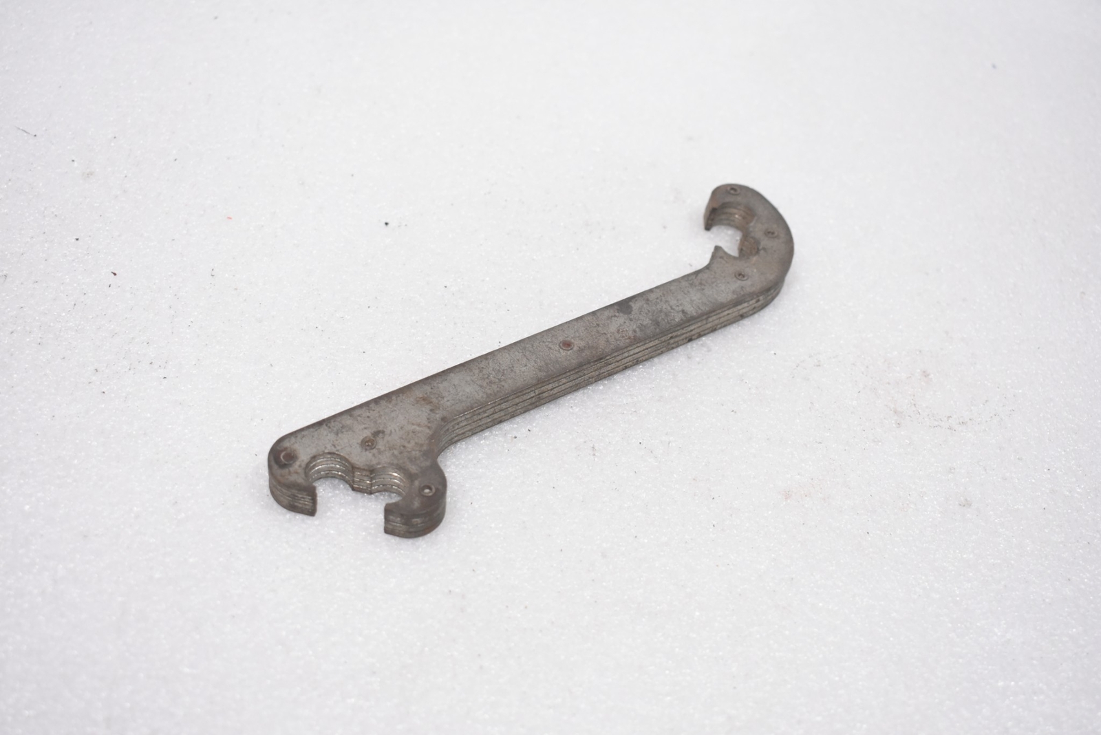 40900 UNIVERSAL TIRE ROD TOOL
