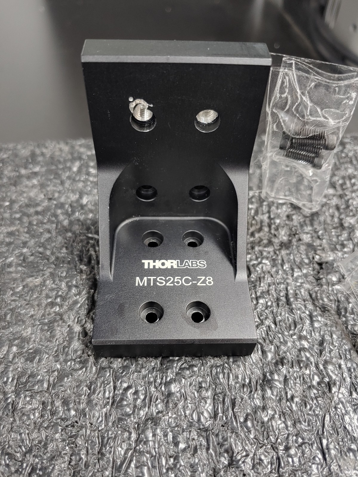 Set of THORLABS MTS25 MTS50 Series MTS50A-Z8 MTS50B-Z8 MTS25C-Z8 MTS50C-Z8