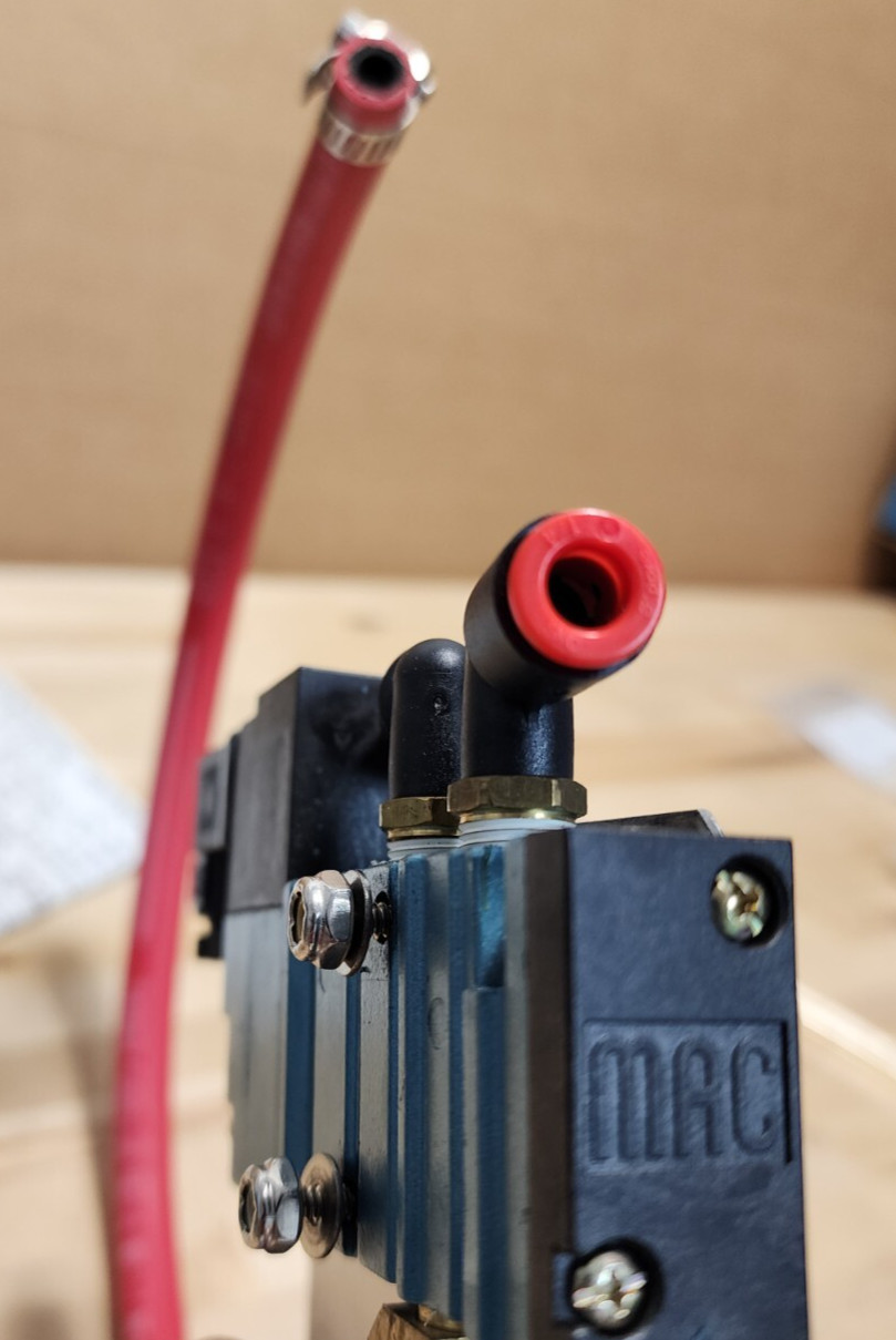 MAC DM-DDBJ-1KA Solenoid Valve 12VDC 5.4Watts With 801-4 Push-Lok Hose