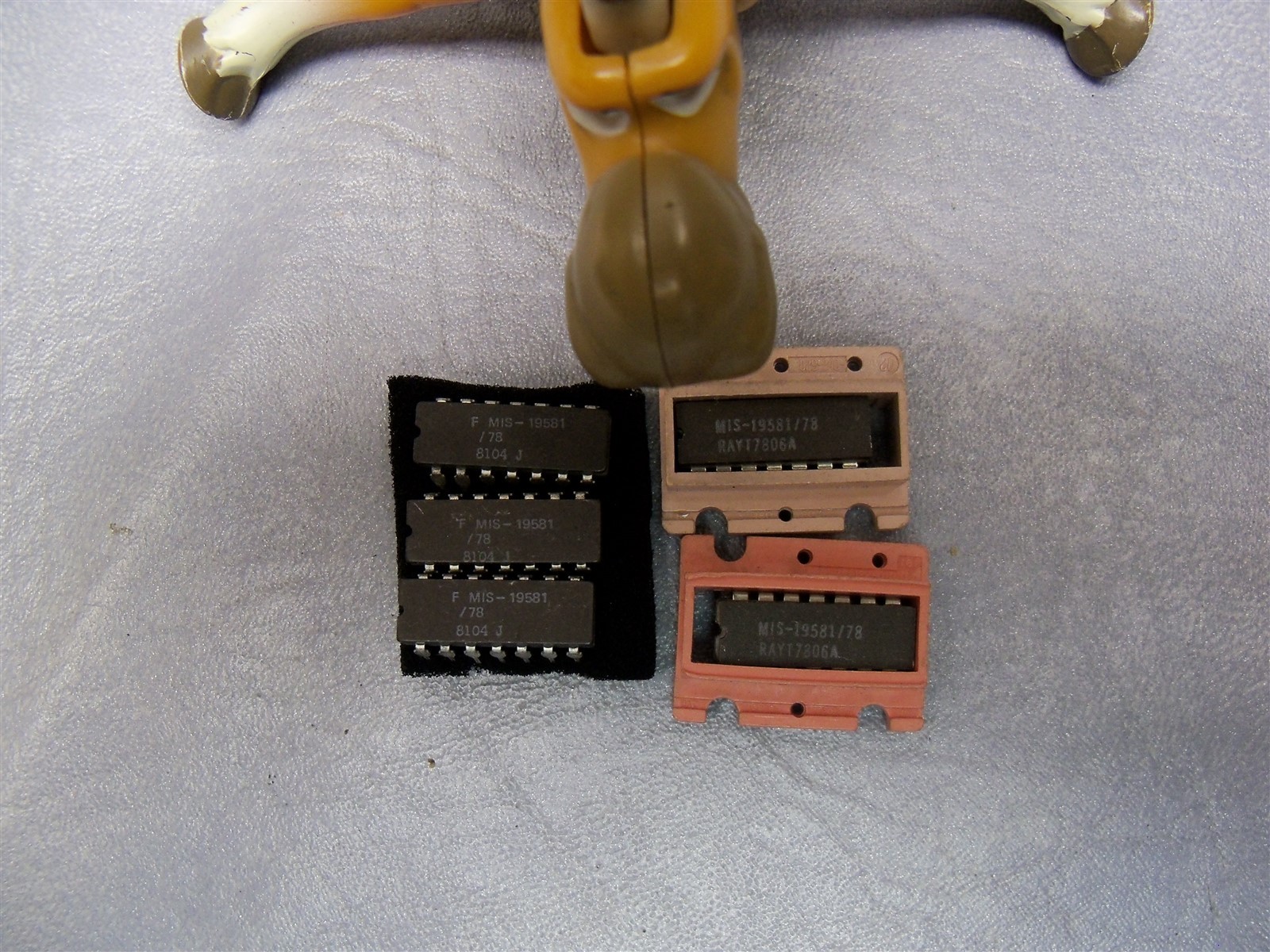 MIS-19581/78 Fairchild / Raytheon Integrated Circuit – Lot of 5