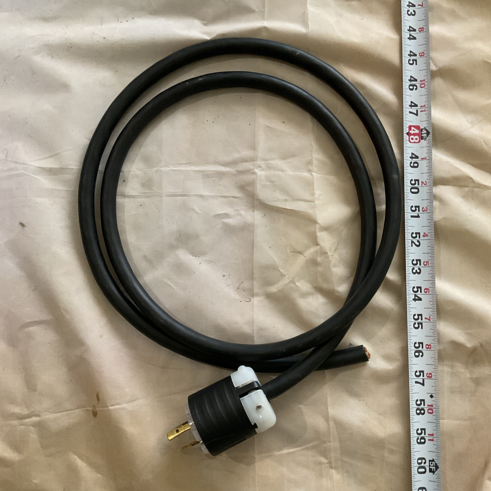 6ft Carol 3/C 12AWG ( 3.31 mm2) 90C (UL) equipment cord w/ Pass&Seymour 20A plug