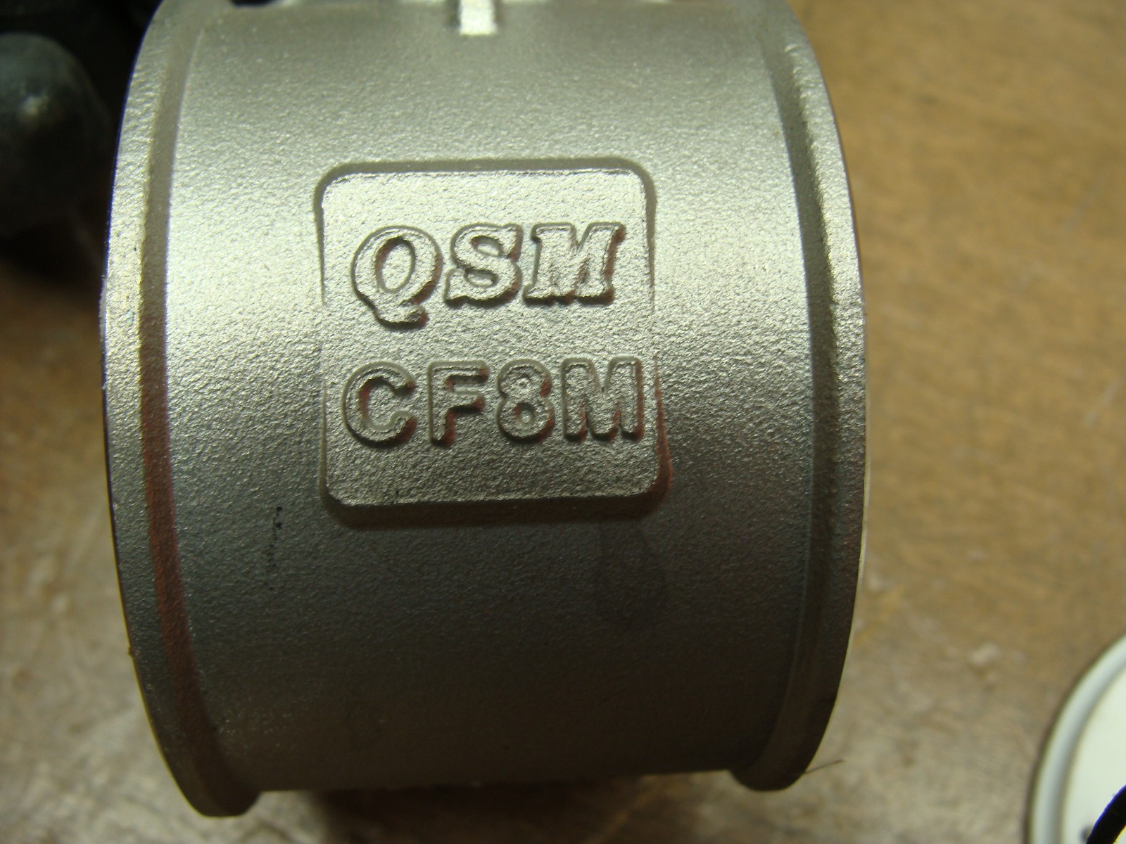 LOT OF 2 QSM TRU-FLO 3-PIECE STAINLESS STEEL BALL VALVES CF8M 1-1/2″ 1000WOG