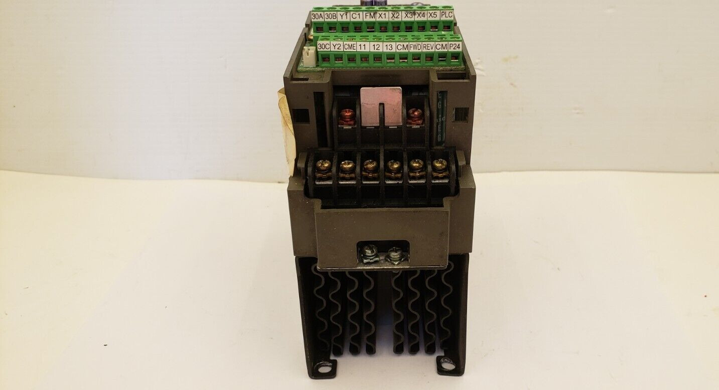 SAFTRONICS PC102001-9 DRIVE INVERTER, 3PH 200-230V 6.4A 50/60Hz, MADE IN JAPAN
