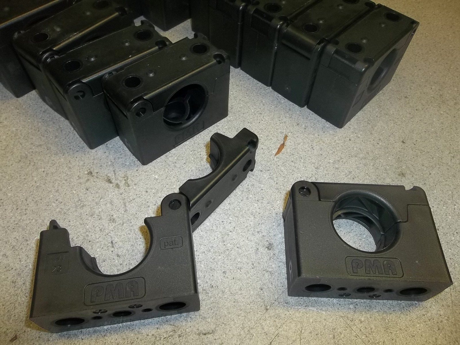PMR PMA NW23 Lot of 14 Locking Clamps *FREE SHIPPING*
