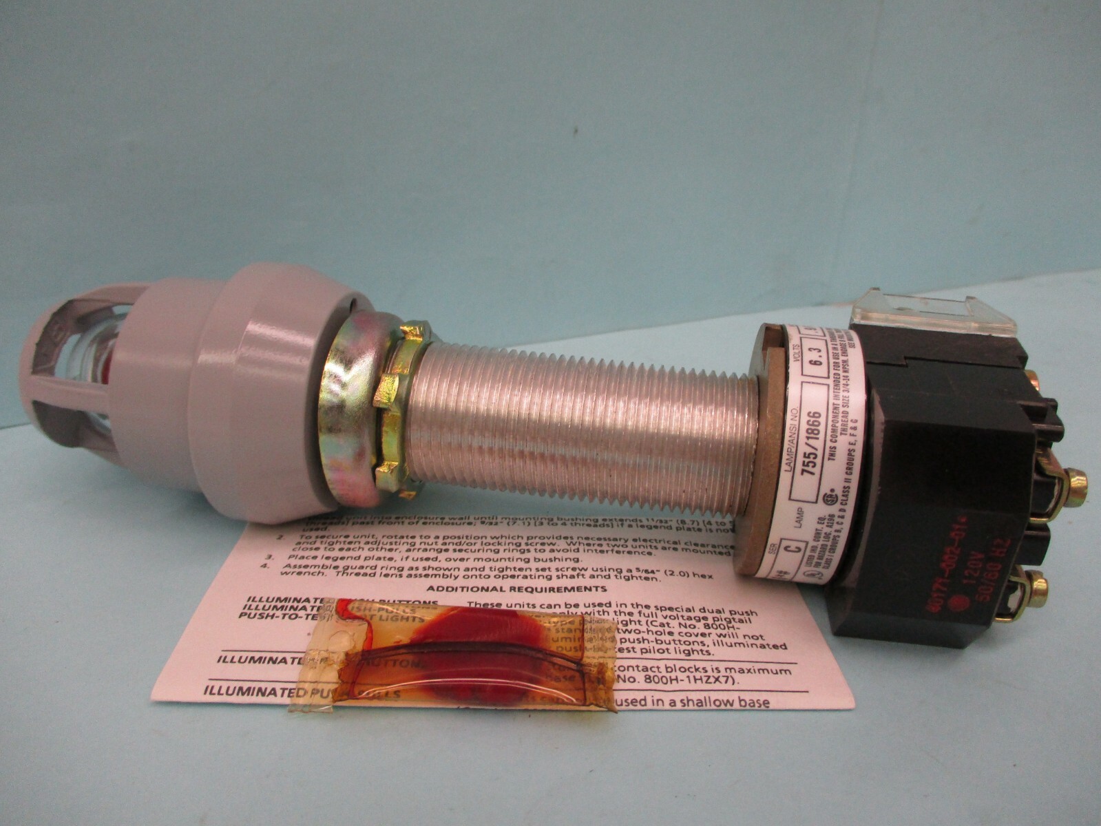New other Allen-Bradley Push Button 800HL-PPB16 800T-XA Series D A2905DH