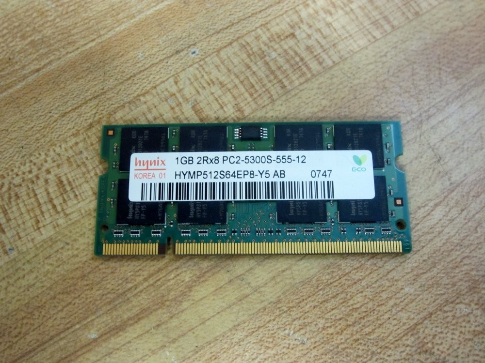 Hynix HYMP512S64EP8-Y5-AB Memory Module PC2-5300S-555-12