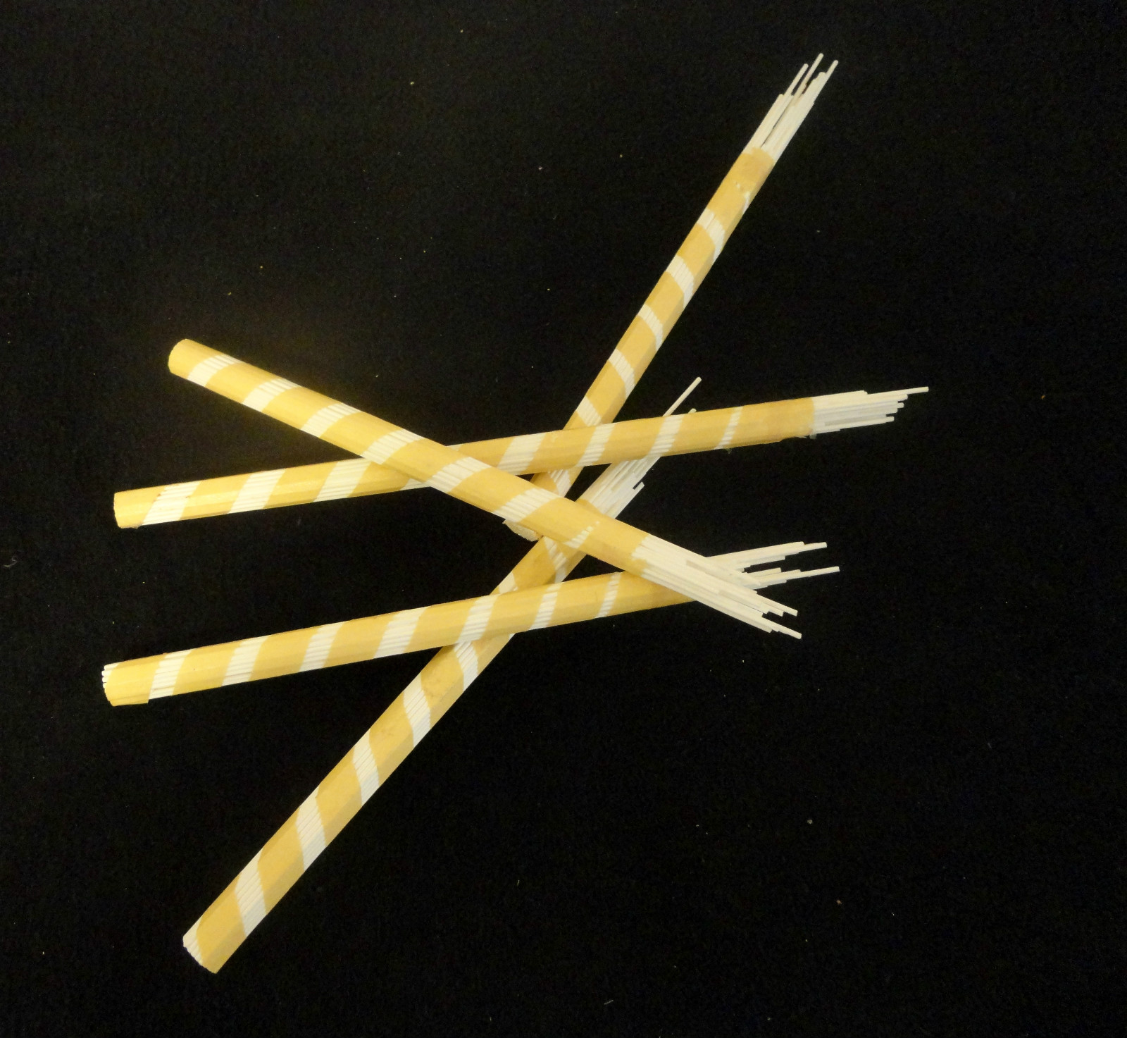 BUNDLE SMALL DIAMETER THIN-WALLED HIGH PURITY ALUMINA CERAMIC TUBES No.: 22