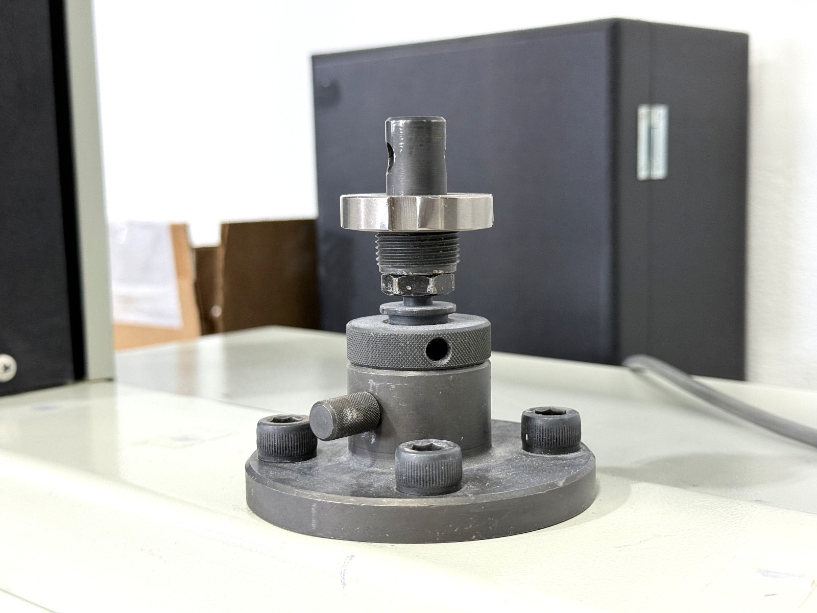 SHIMADZU AGS-J 10kN Universal Testing Machine Tensiometer W/ Software & Accessor