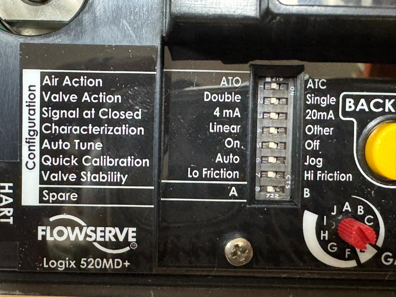 Flowserve / Logix 500MD+ / Digital Positioner / 520MD+37-W1D300-GM3-0000