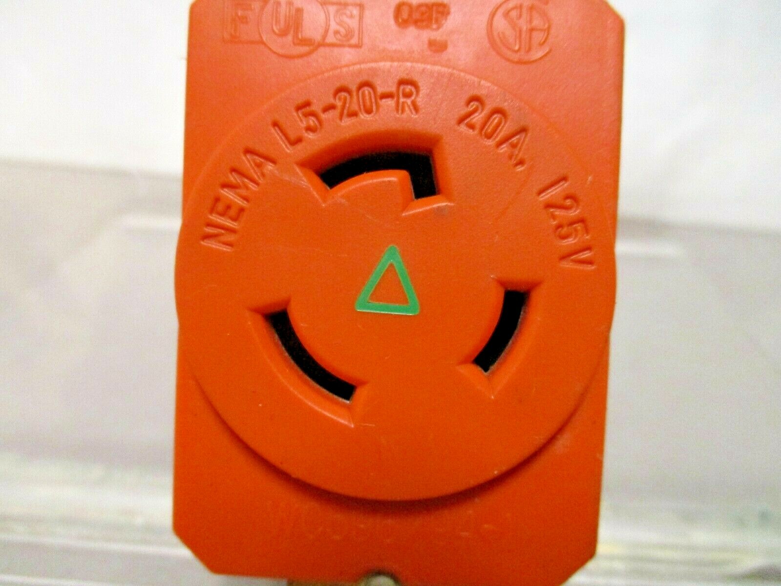 WC596/94-1 Twist-Lock Receptacle 20A 125V 2-Pole 3-Wire Grounded Orange