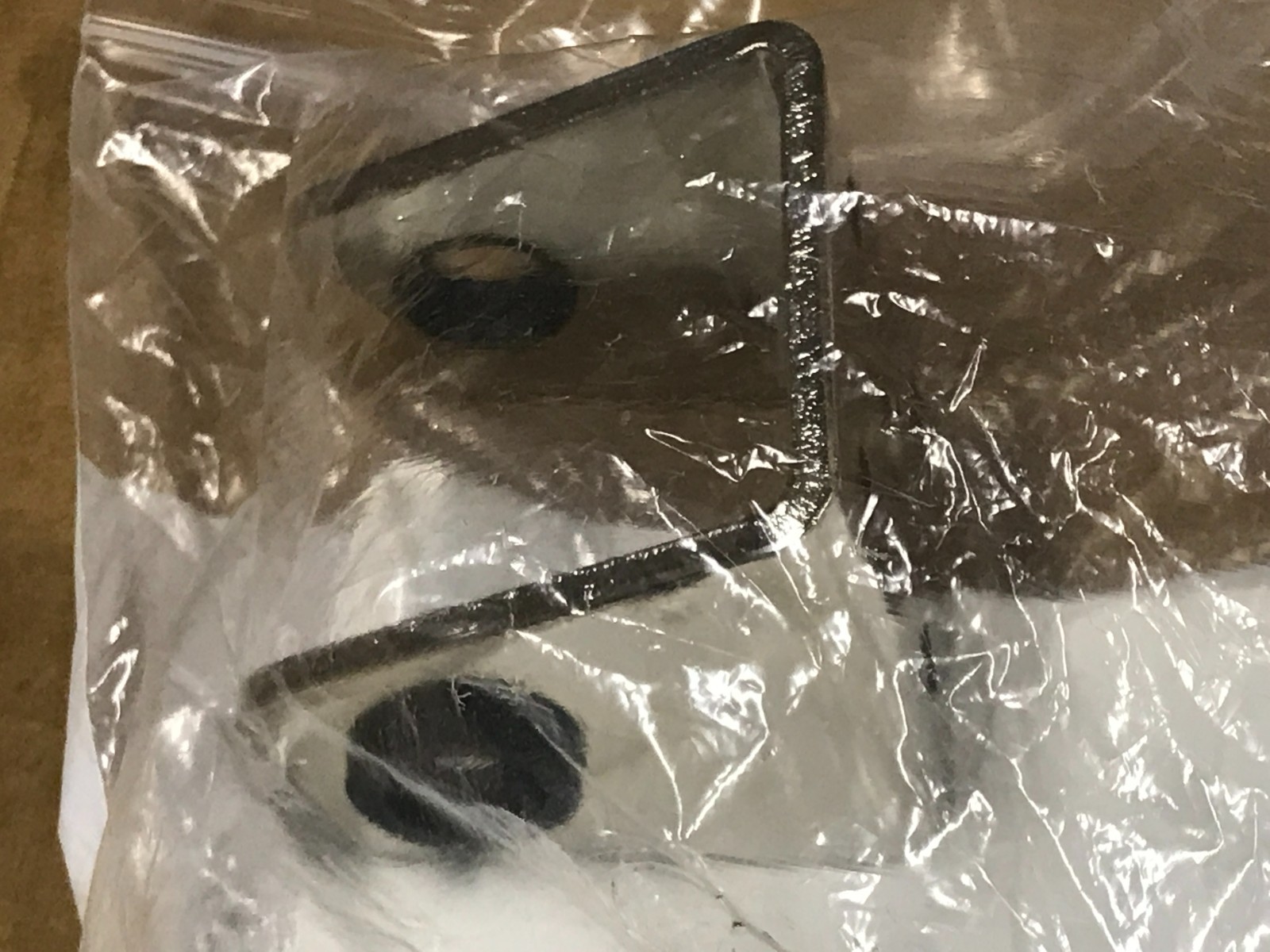 New Freudenberg CDG Cylinder Bracket – 2 Pcs – #0093098828