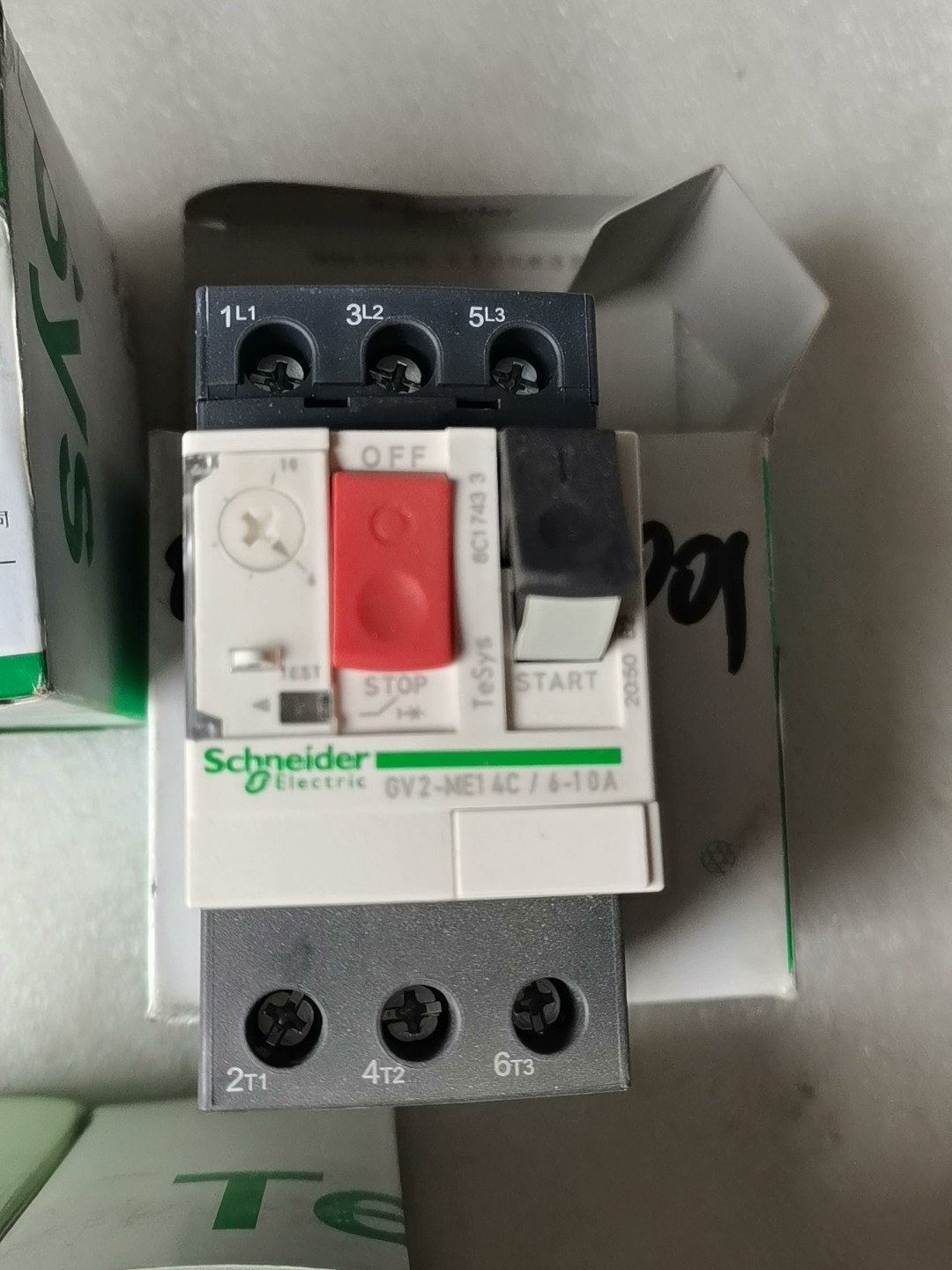 1PS Schneider GV2-ME14C GV2-ME06C Circuit Breaker