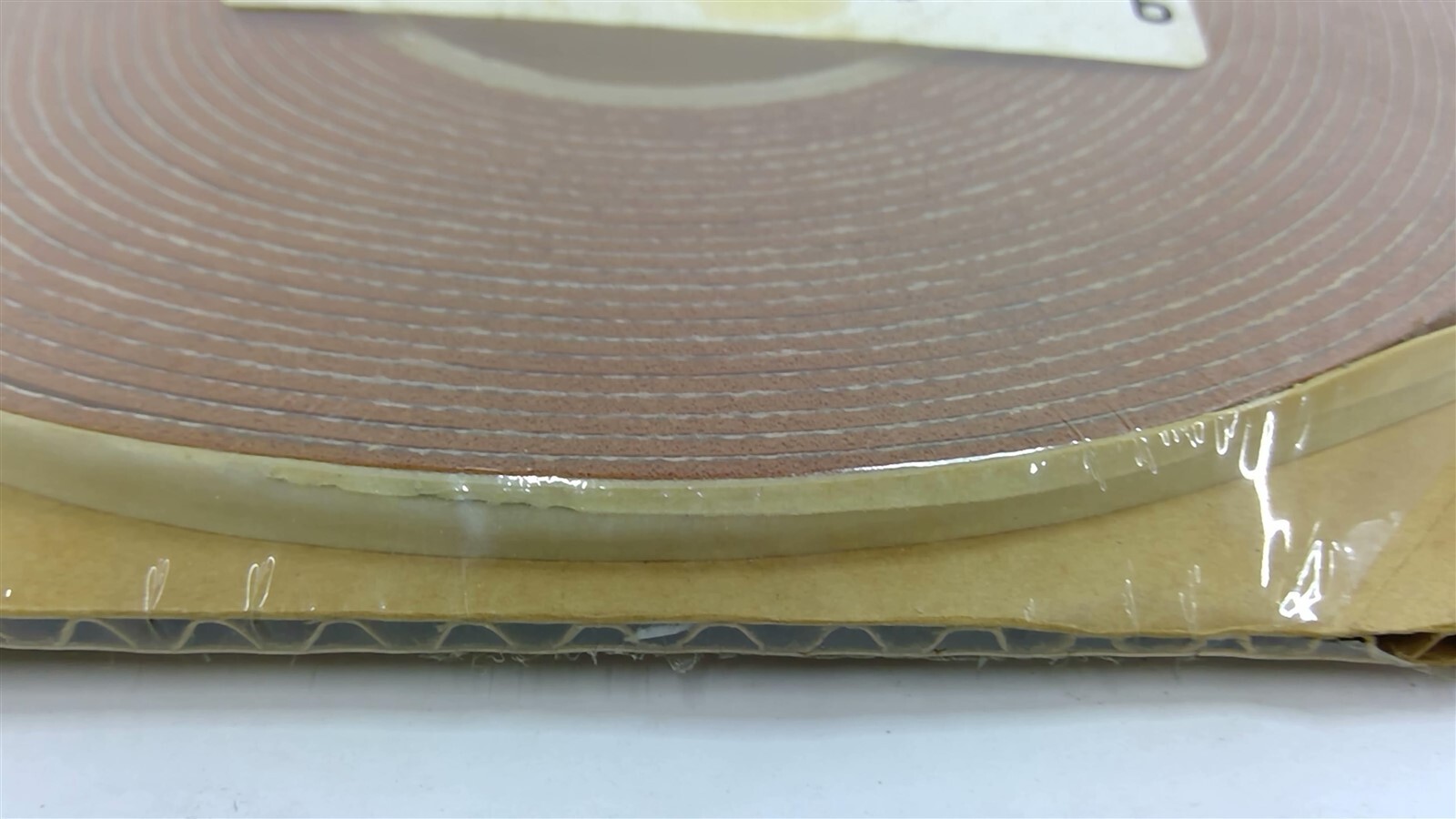 C1SNS1/41/16M 100S Strip-N-Stick Gasket Tape 1/4″ X 1/16″ X 10 Yards