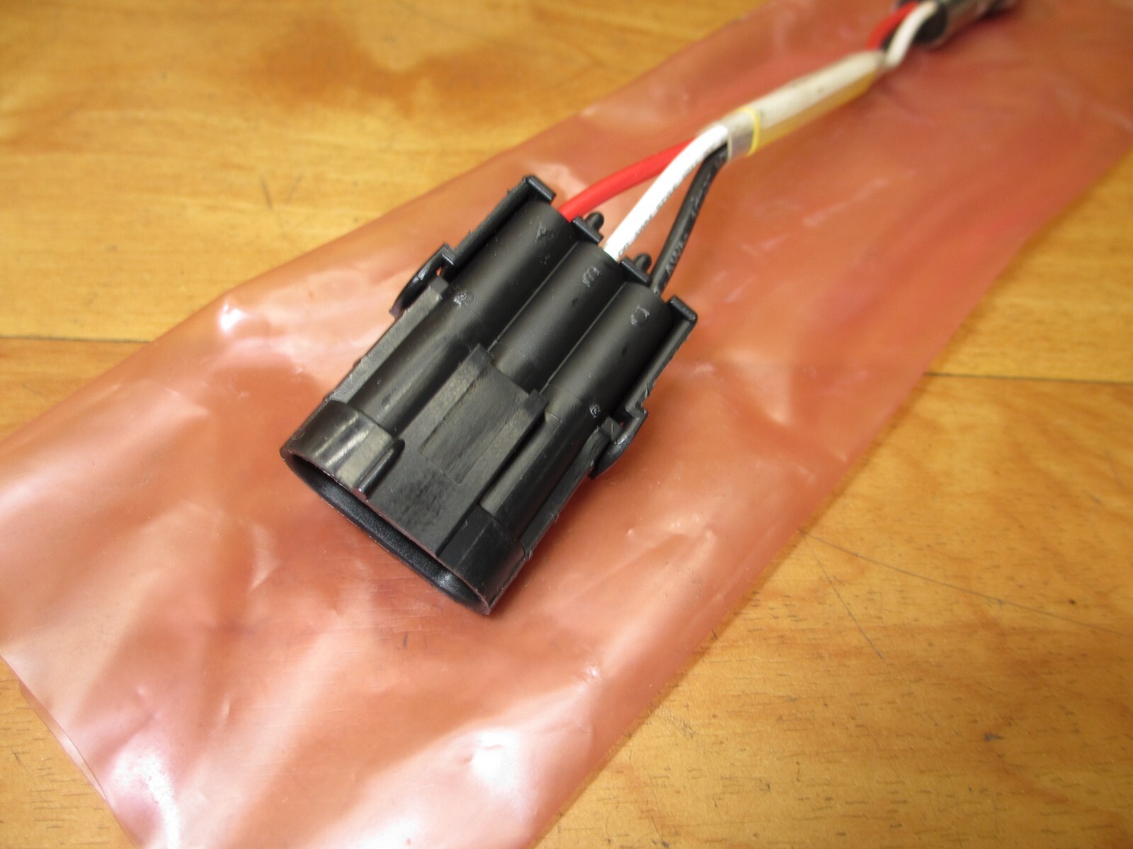 Eaton Char-Lynn 201779-001 *NEW* Speed Switch Sensor