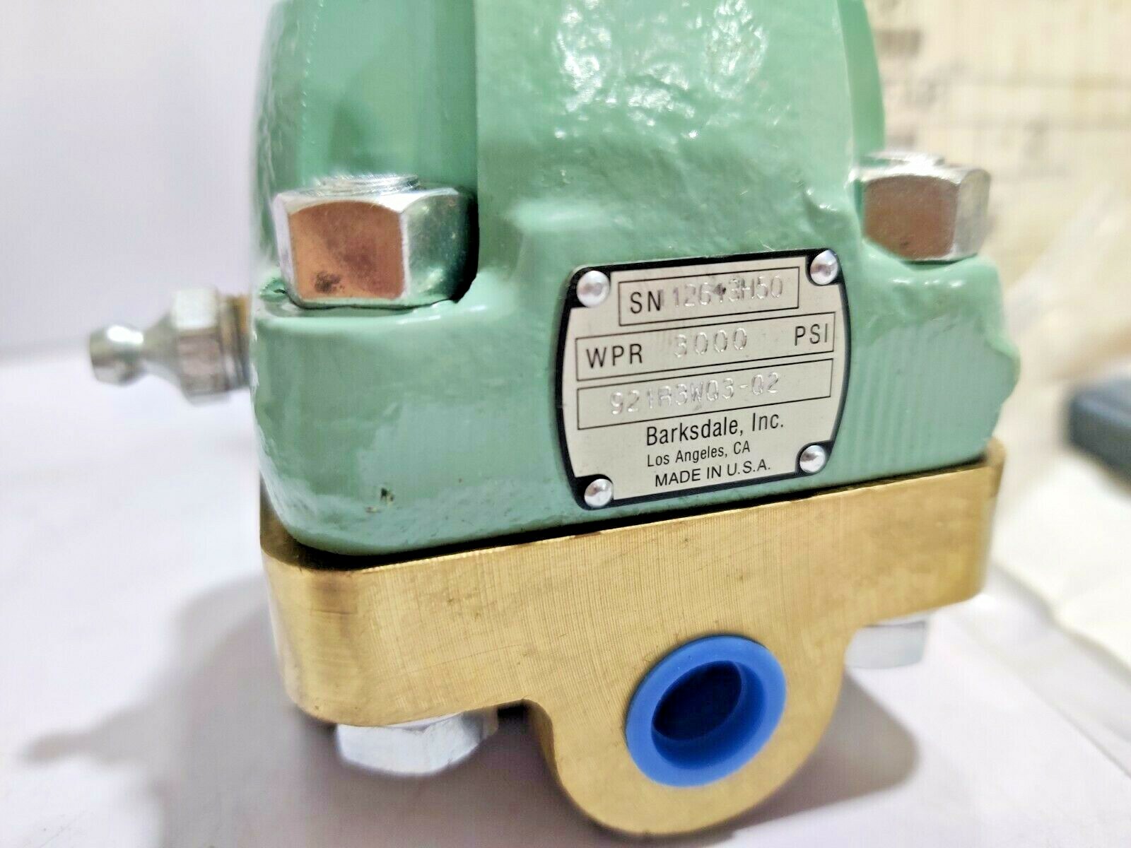 Nov Varco Manipulator Valve Assembly 1100501 1/4″ NPT Valve with Handle & Grip