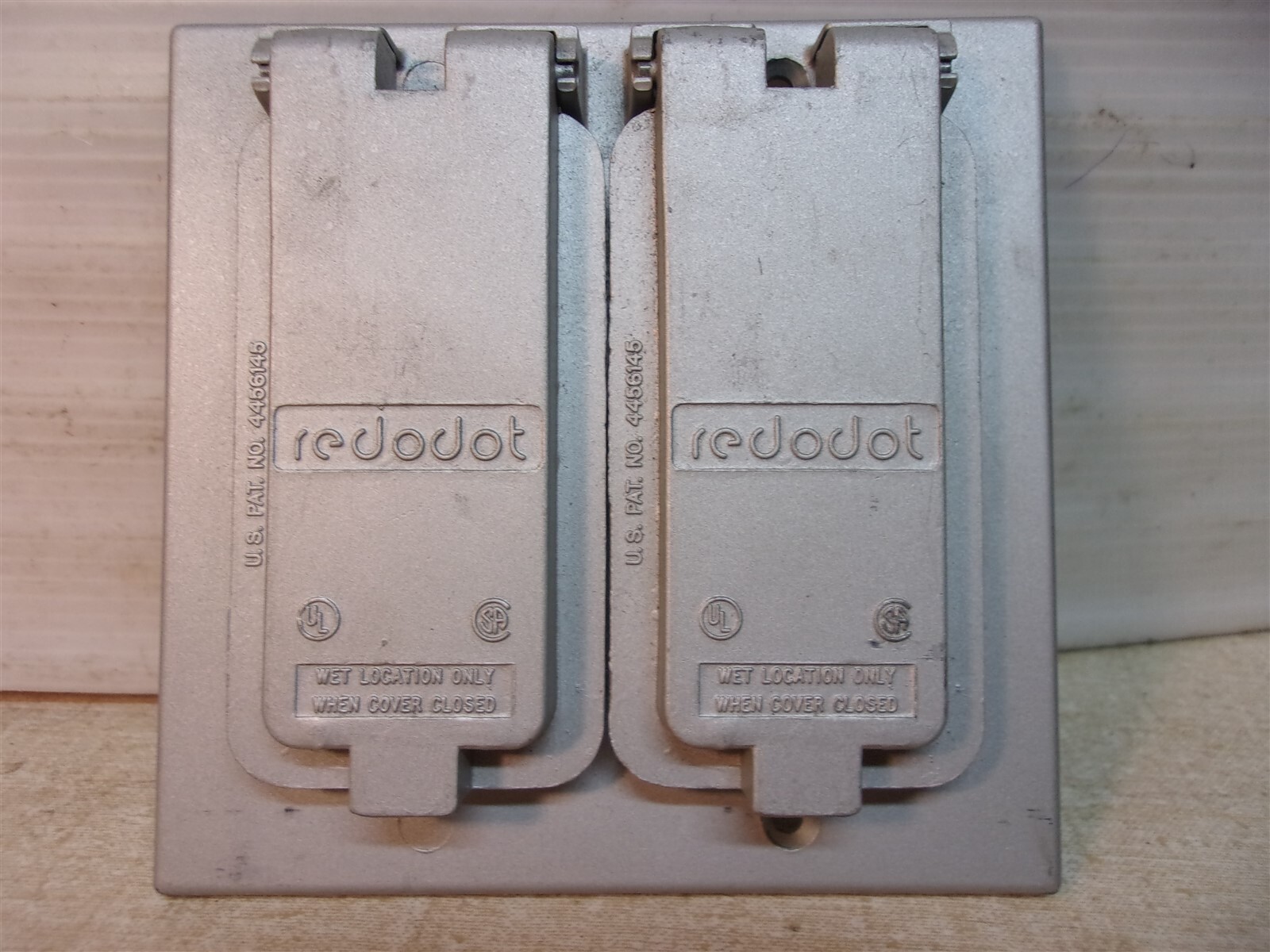NEW Redodot Duplex Wet Location Receptacle *FREE SHIPPING*