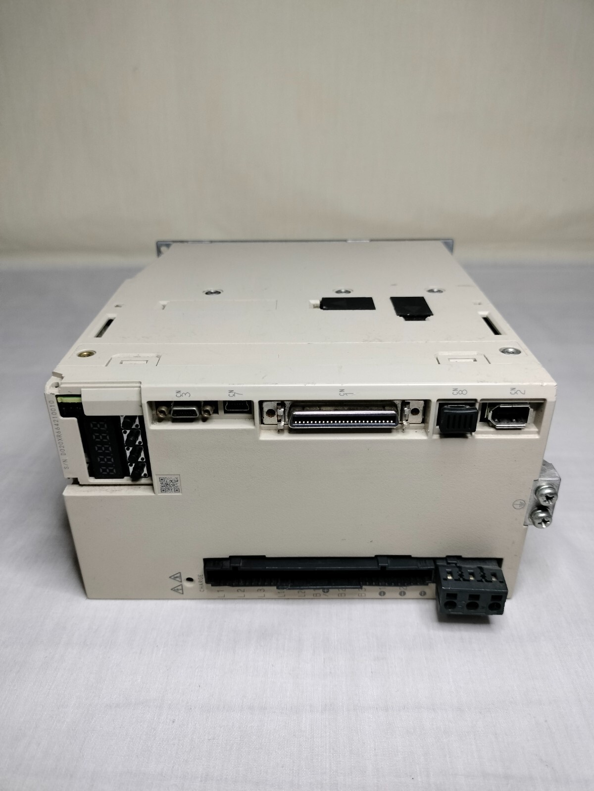 Yaskawa Electric SGD7S-120A00A000F82 Servopack Servo Drive Controller