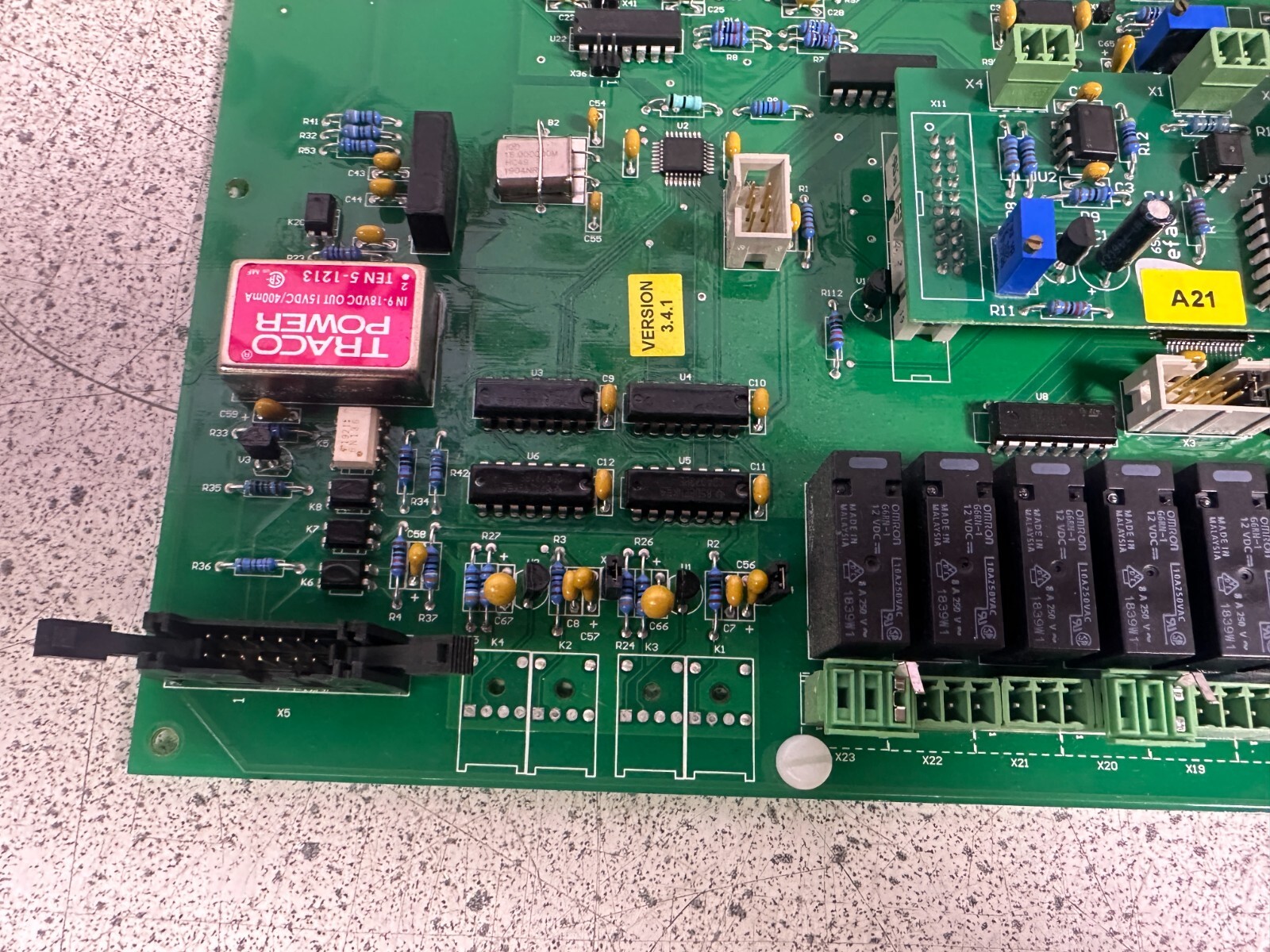 EFACEC 6SA090005B0 + 6SA130000 Board Module Version: 3.4.1