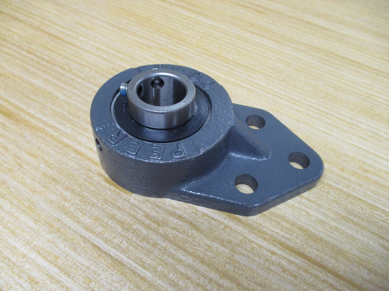Peer FB204 3-Bolt Flange Bracket W/ Bearing