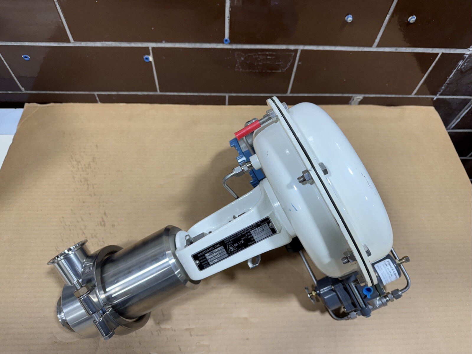 *NEW* Baumann Fisher Rosemount 54-84 431SA 30VDC 7-13 PSI Valve