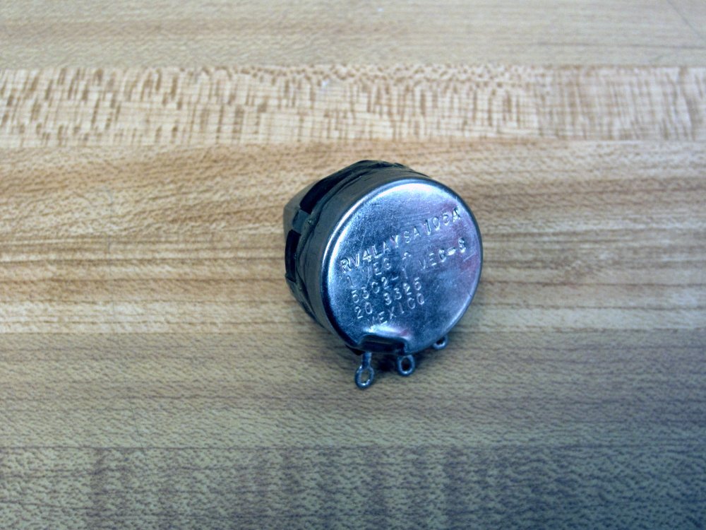 Clarostat RV4LAYSA105A Potentiometer 1Ω 2W