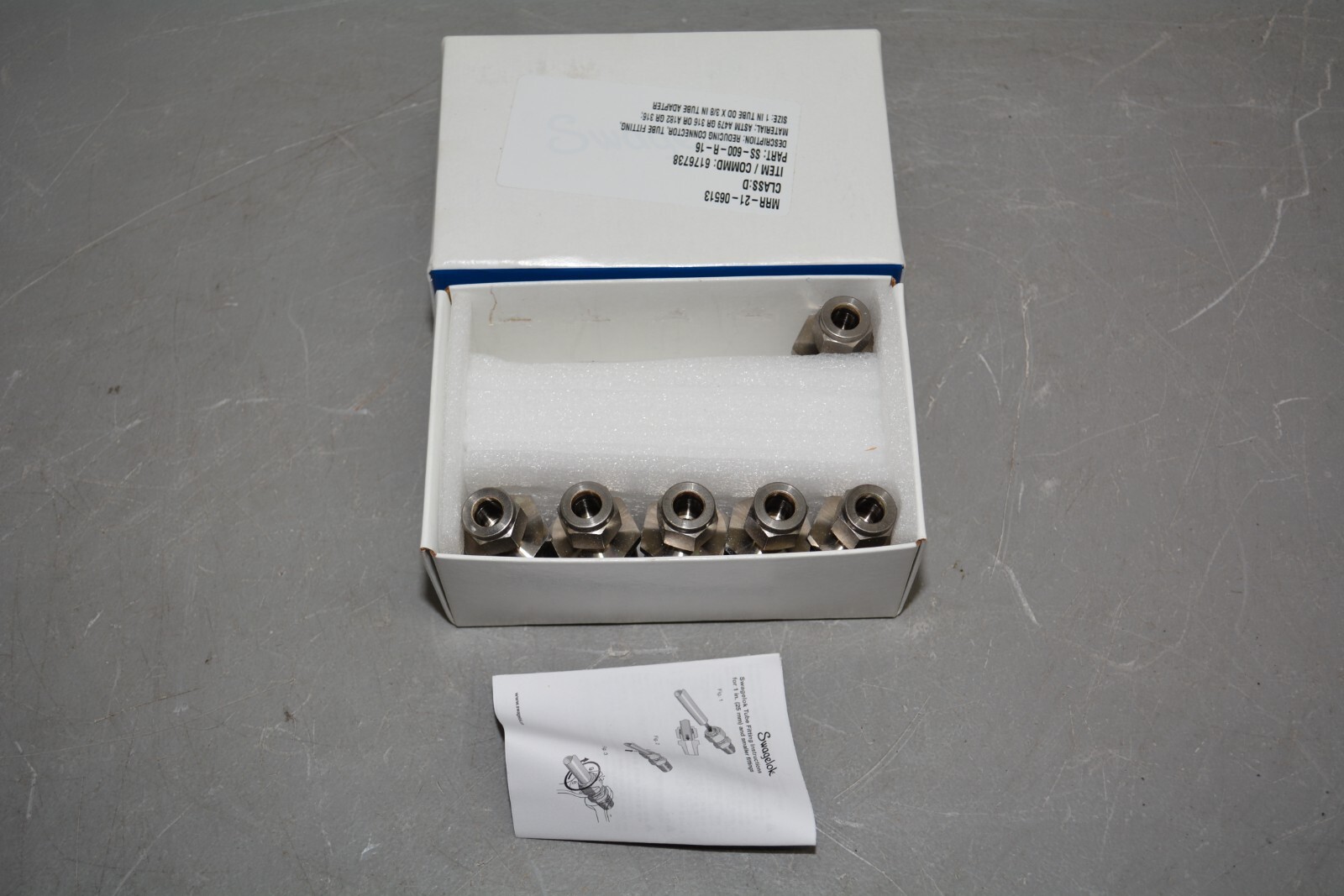 ^ Swagelok Reducer 3/8″ X 1″ SS-600-R-16 Reducer (Box Qty 6) #X2967