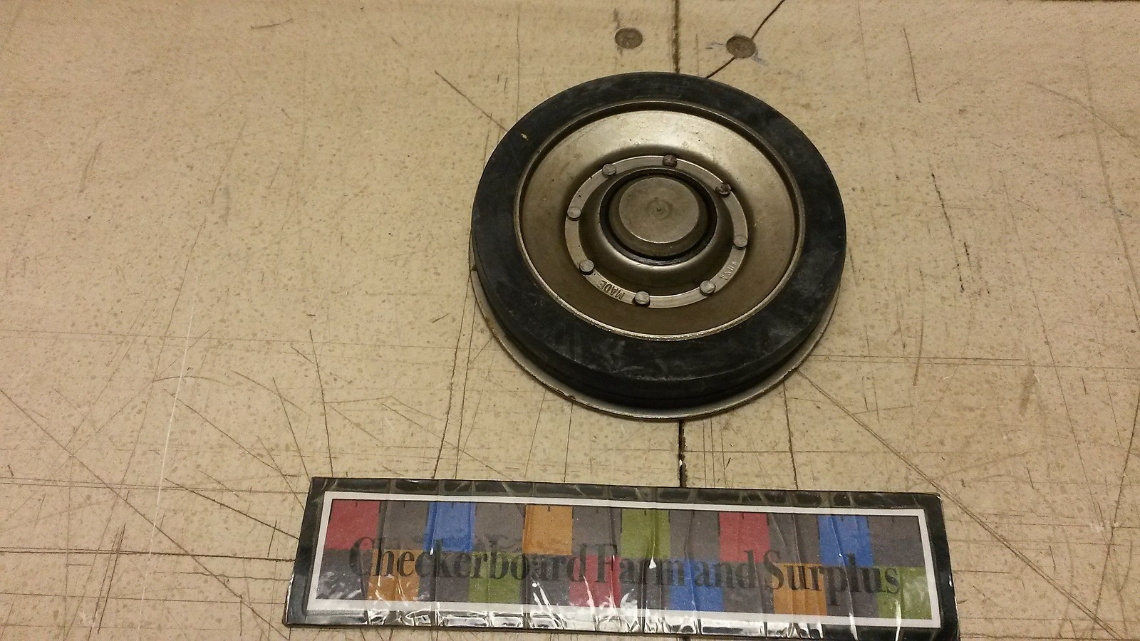 NOS Universal Engineering Retaining Plate Bearing A610-315 610-315 3110011014806