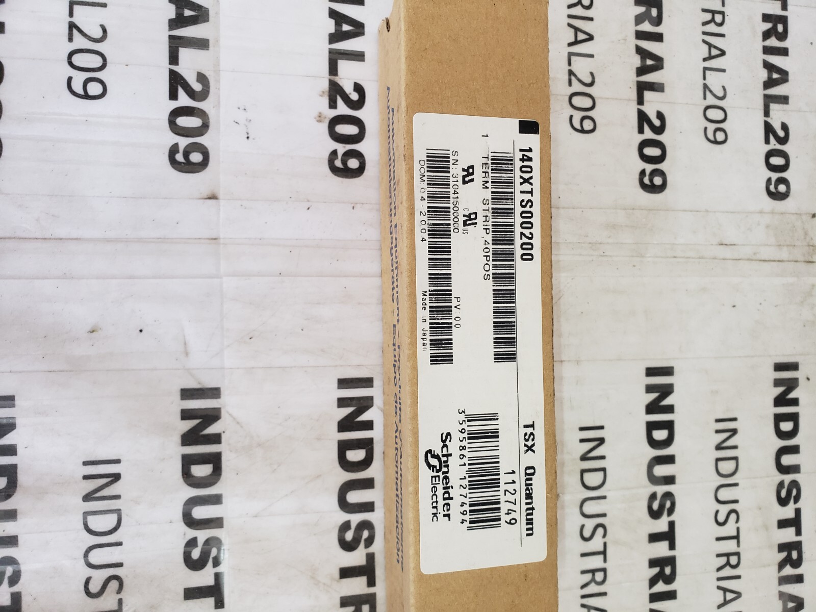 SCHNEIDER 140XTS00200 TSX QUANTUM