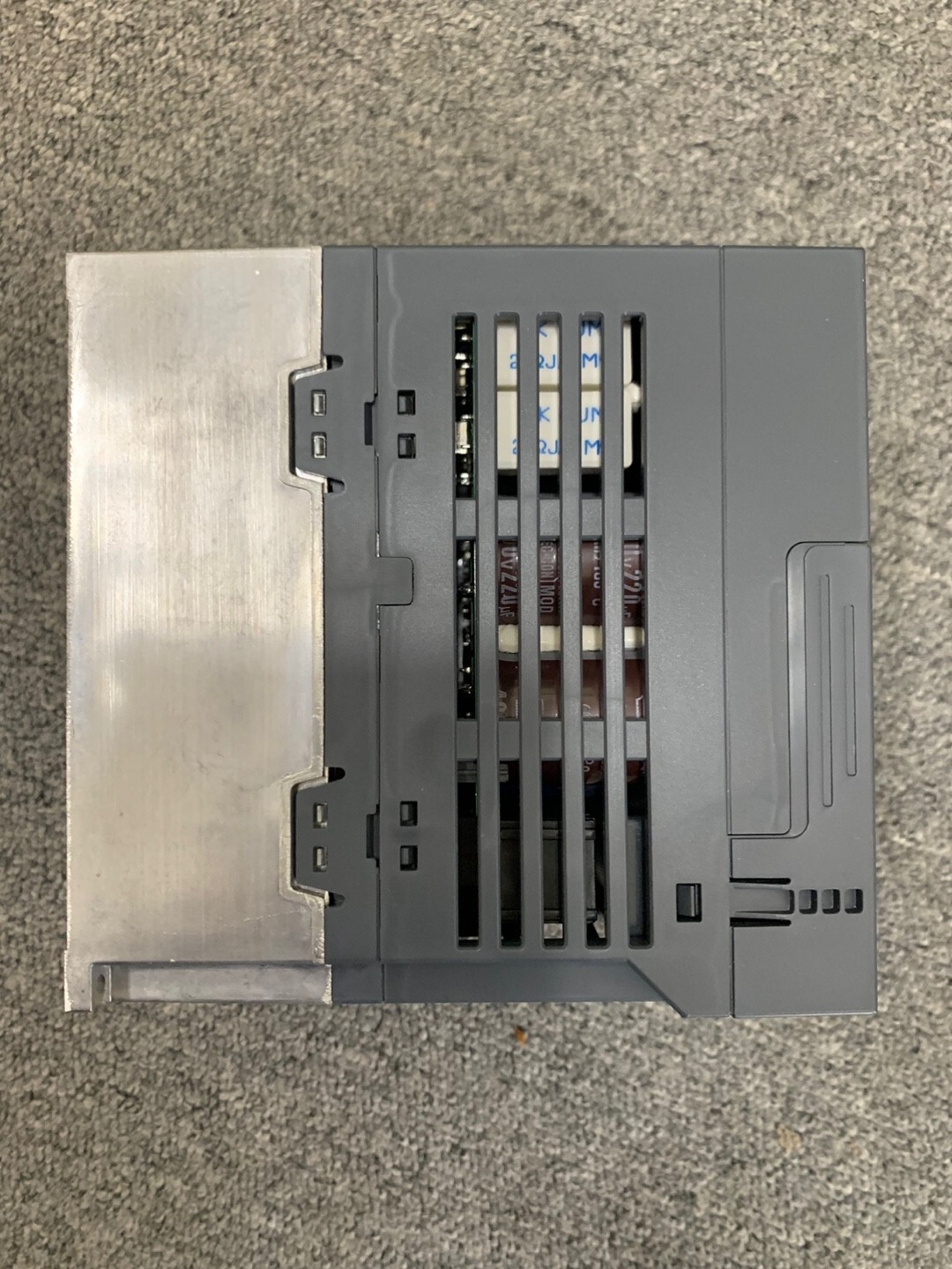 LS Inverter LSLV0015G100C-4EONN AC Drive 440VAC 3Phase 1.5kW 2Hp SV015-iG5A-4