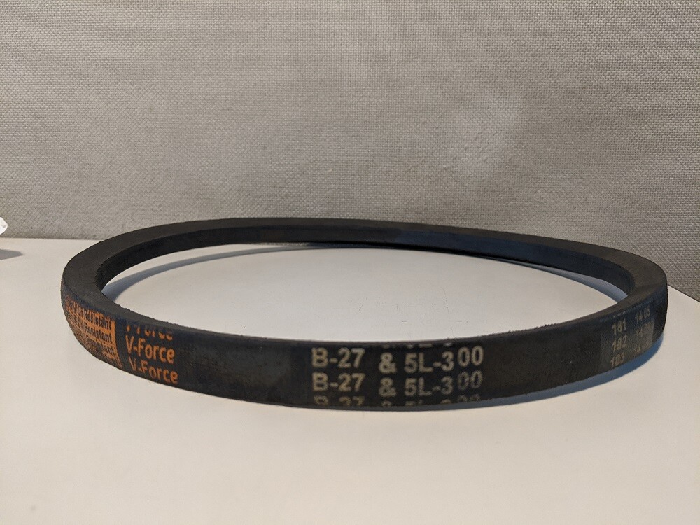 5L300 INDUSTRIAL & LAWN MOWER V-BELT
