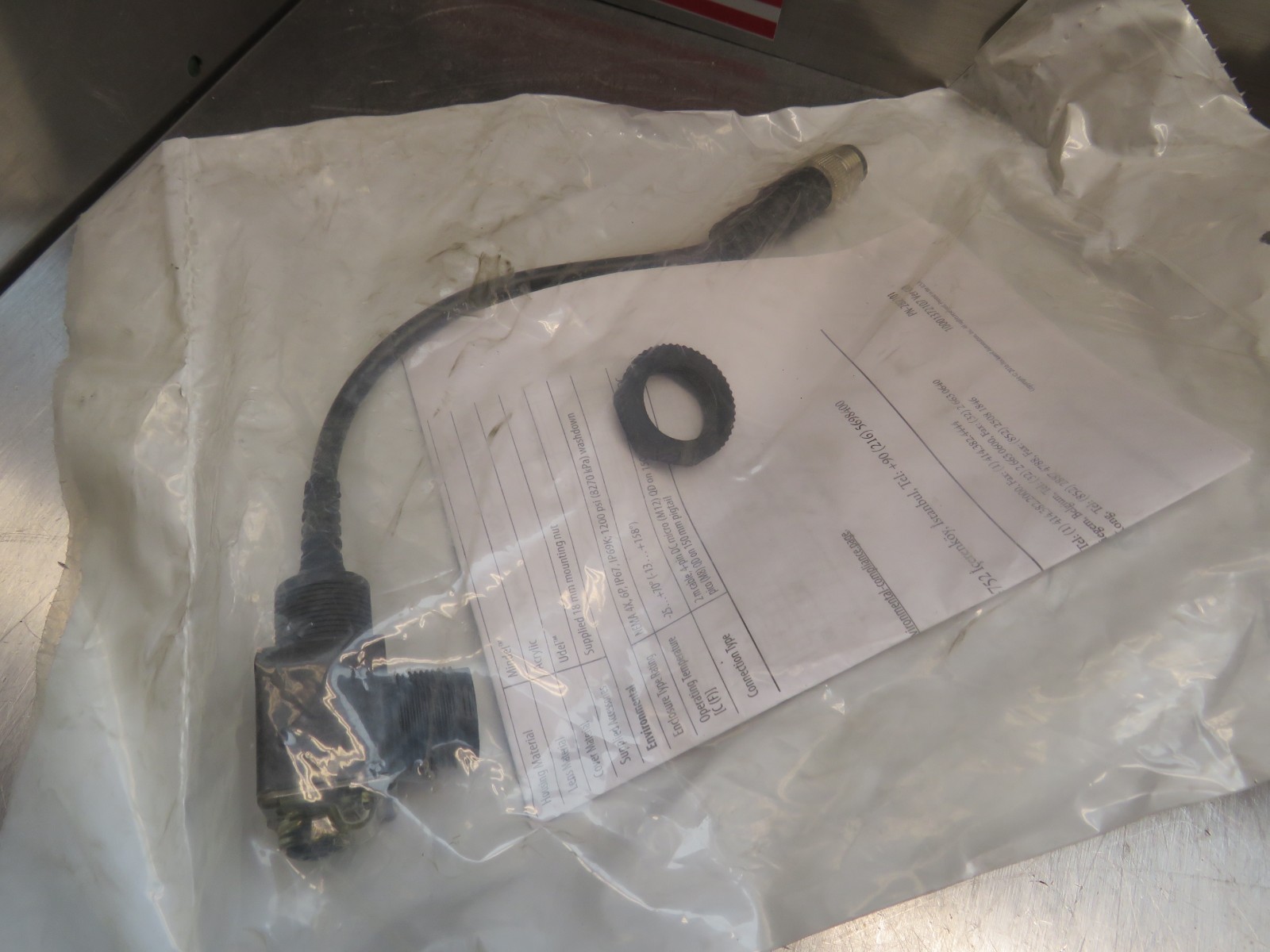 Allen Bradley 42EF-D2JBAK-F4 Photoswitch Ser. D