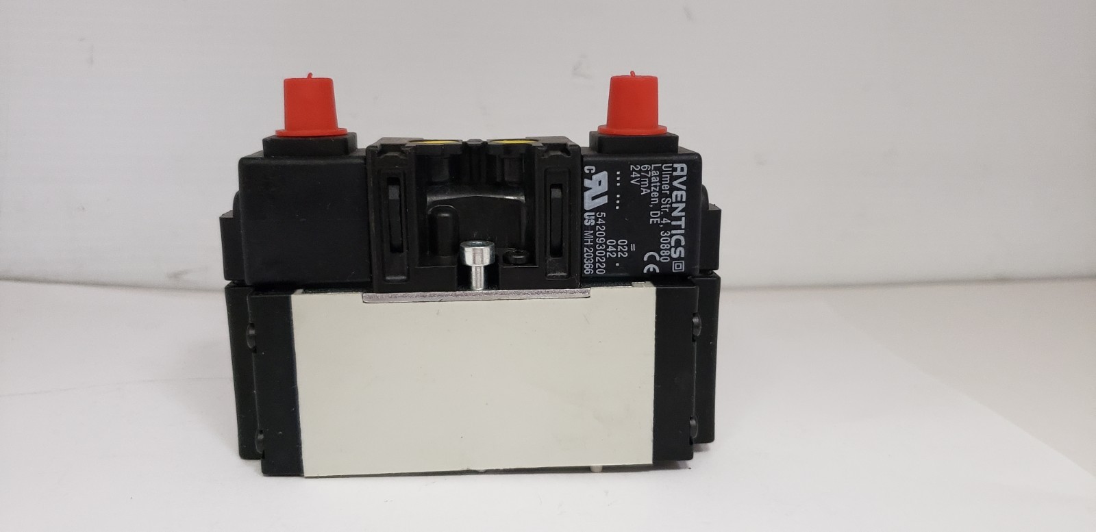 AVENTICS 576352 (576 352…0) SOLENOID VALVE, 67mA 24V, 5420930220, MH20366, NNB
