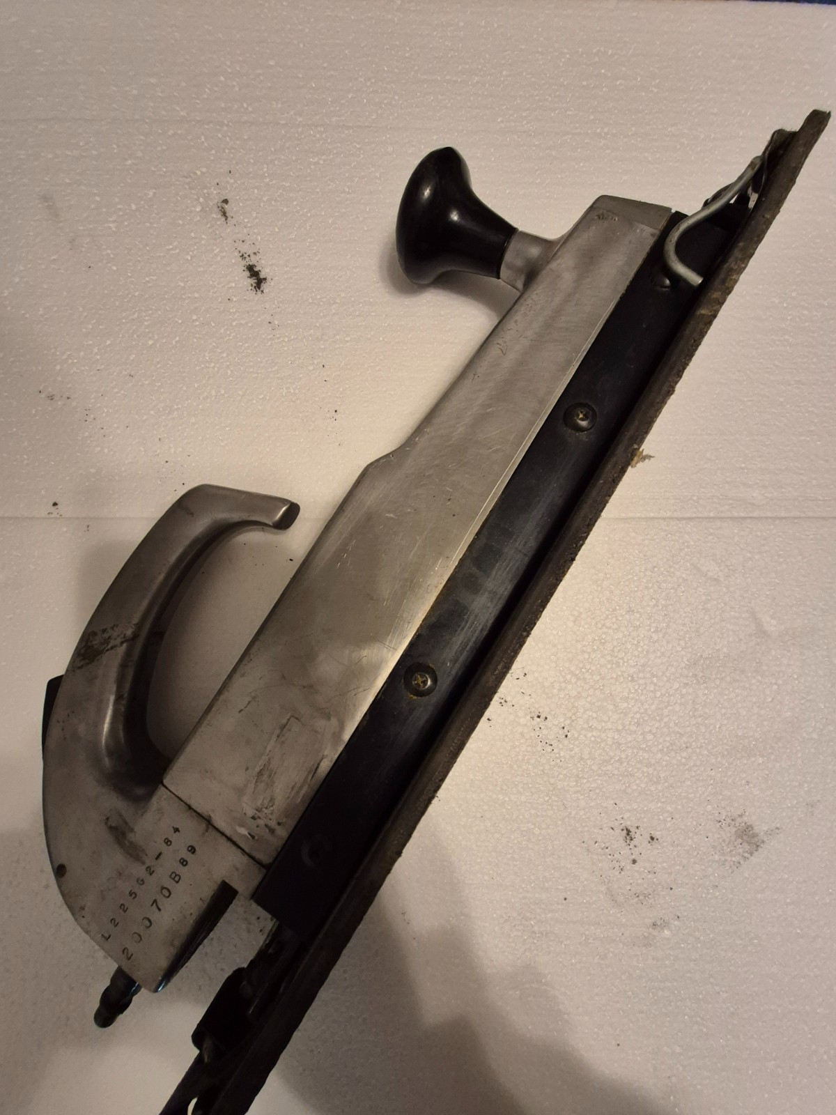 CHIGAGO PNUMATIC 16 INCH AIR FILE