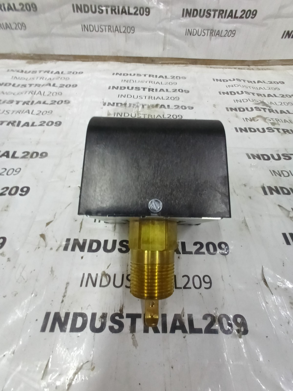 MCDONNELL+MILLER FS4-3 FLOW SWITCH