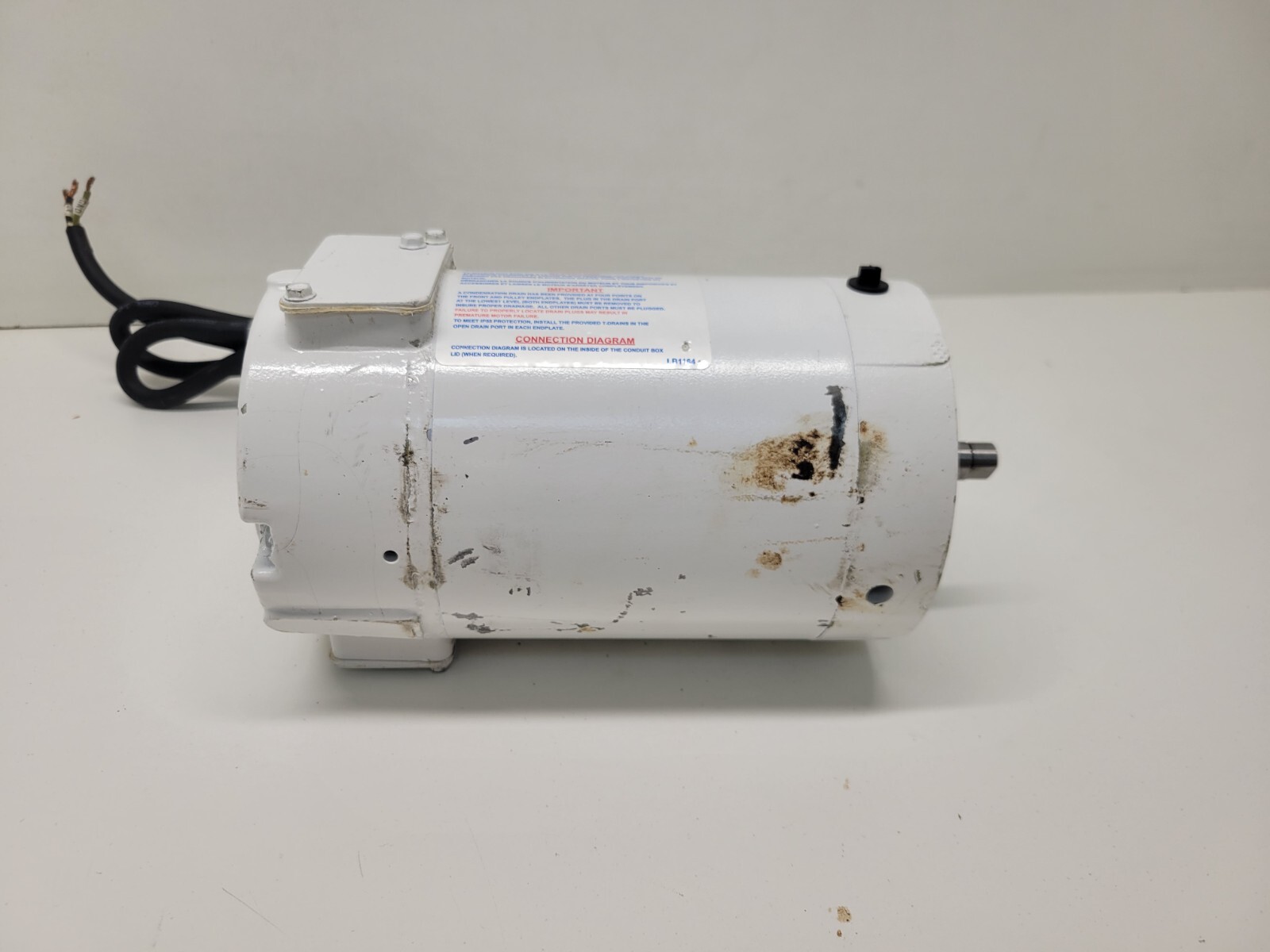 NEW OLD STOCK! BALDOR .5HP 2500RPM 110V 4.3A WASHDOWN MOTOR 33-2404Z191