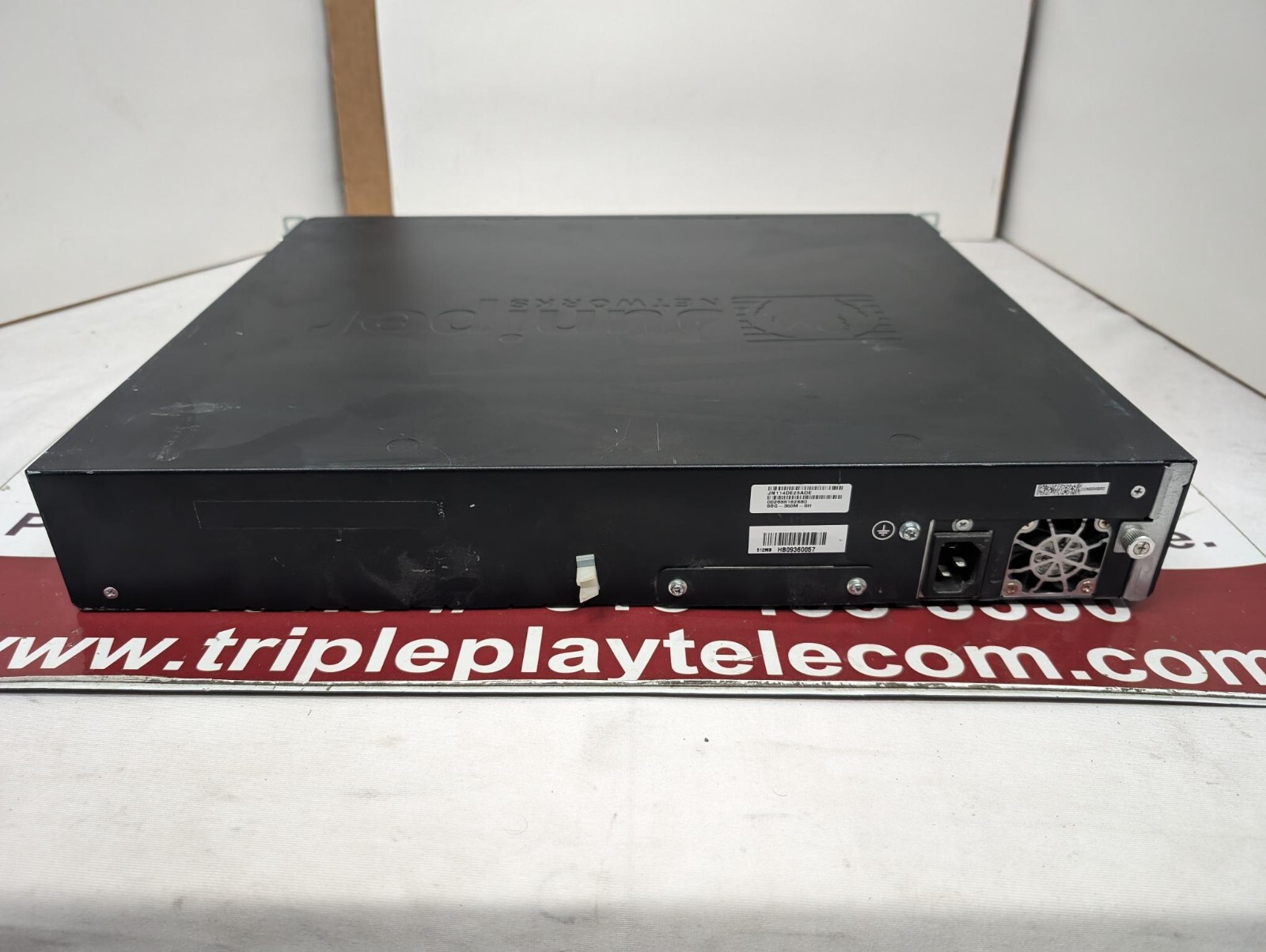 Juniper Networks SSG-350M-SH SSG 350M Secure Services Gateway, COMS500BRD