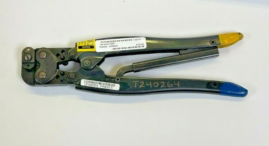 AMP 26-22 AWG CRIMPING TOOL