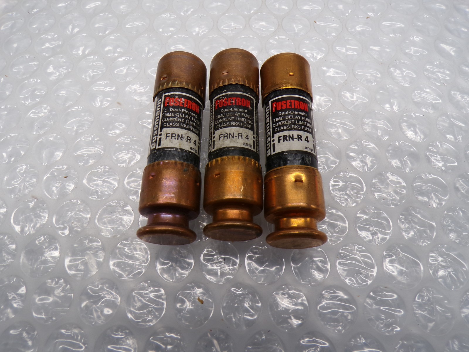 FUSETRON FRN-R-4 FUSE BLACK LOT OF 3 NSNP