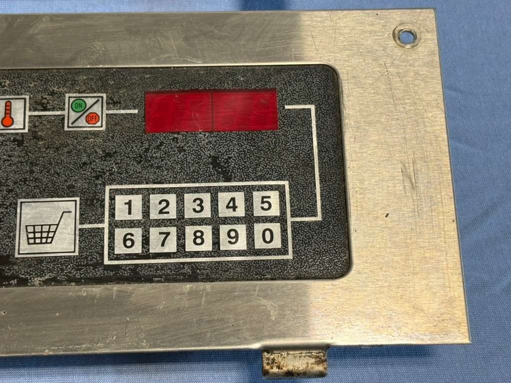 *LOT OF 2* WELBILT Frymaster Electronic Timer Controller Panel Part CM8501ST