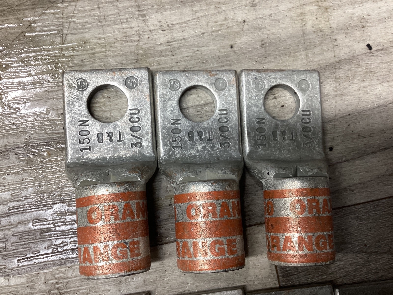 LOT OF 7 THOMAS & BETTS-T&B 150N 3/0 CU 50 ORANGE DIE 1HOLE #1102N114