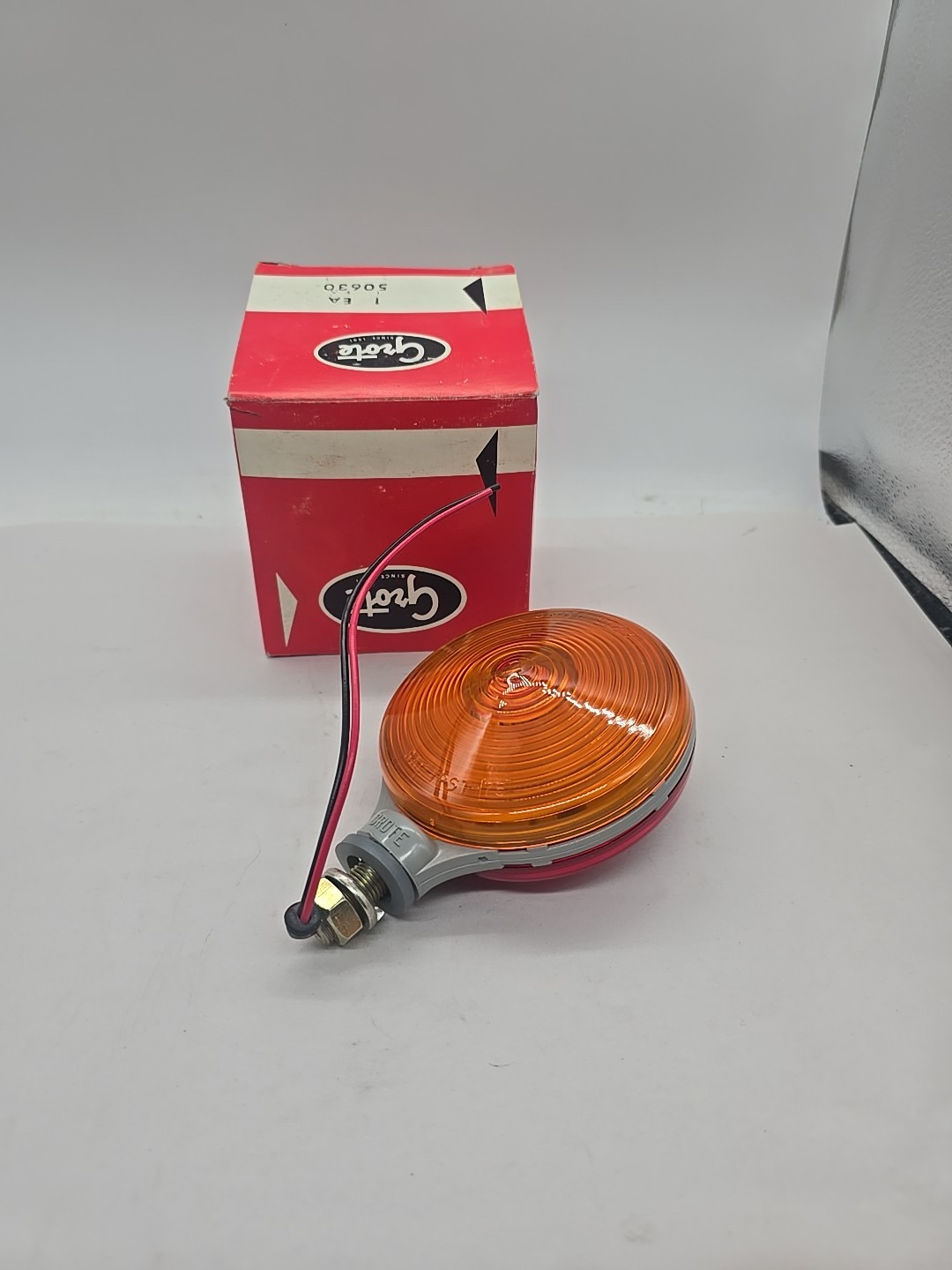 Grote 5522 Amber Red Signal Light Lamp Double Face Skyjack 121477AA