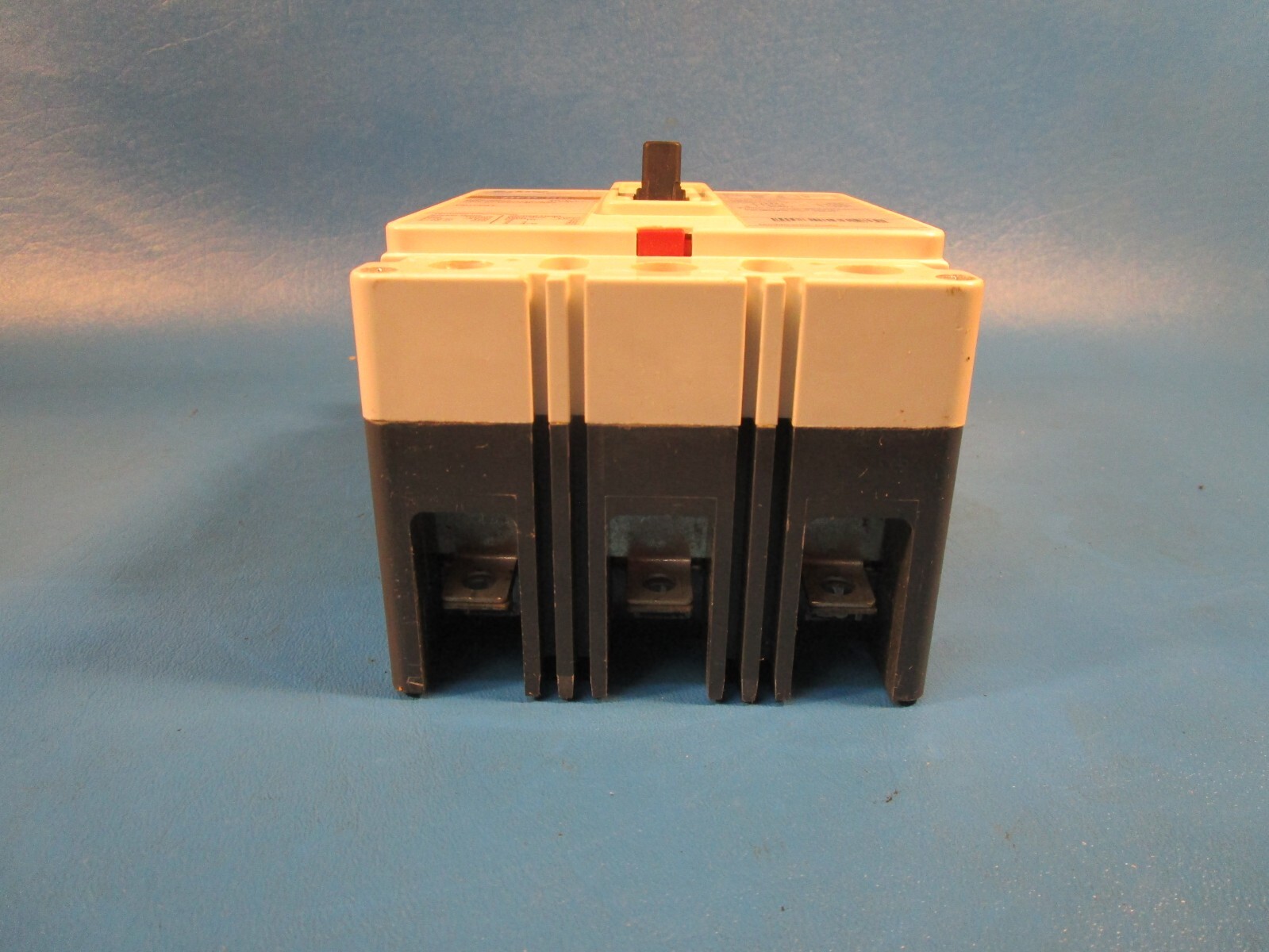 Eaton HFDDC3125WF01Y31, Molded Case Breakers (MCCBs) HFD 3P 125A 600V 50/60Hz 3P