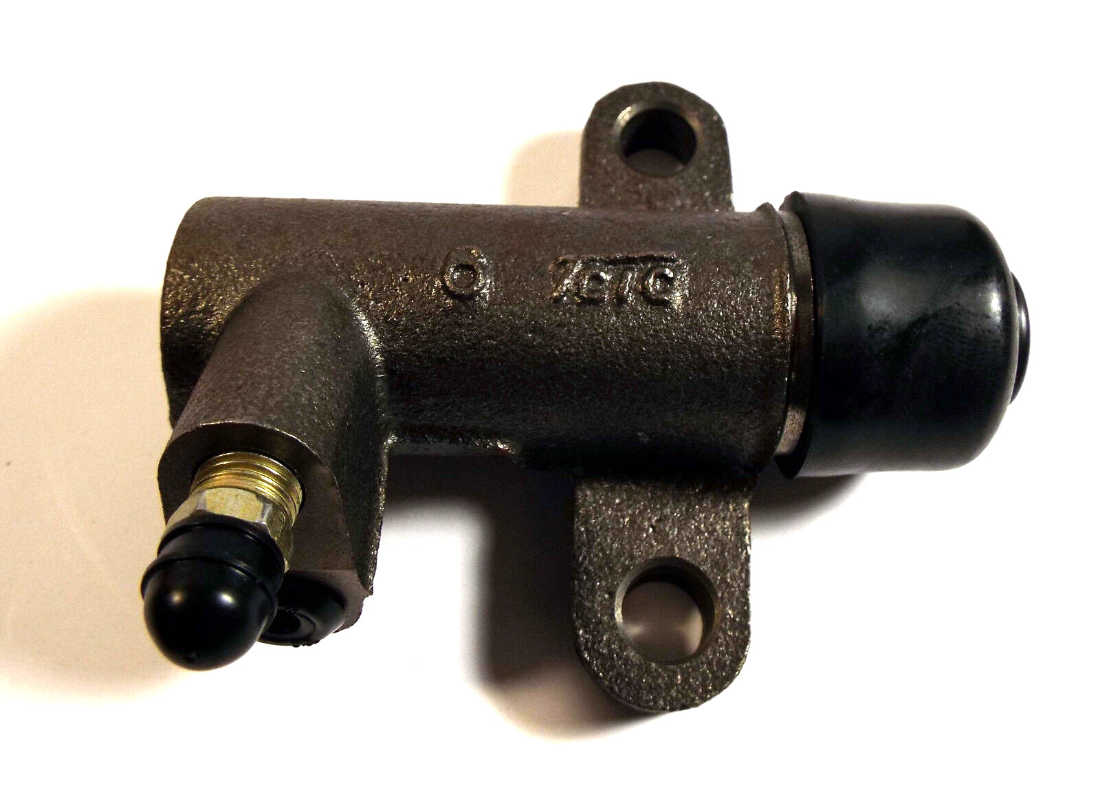 2 NEW NISSAN 19120-003 CLUTCH RELEASE CYLINDERS, SLAVE 0.75 DIA NIB *MAKE OFFER*